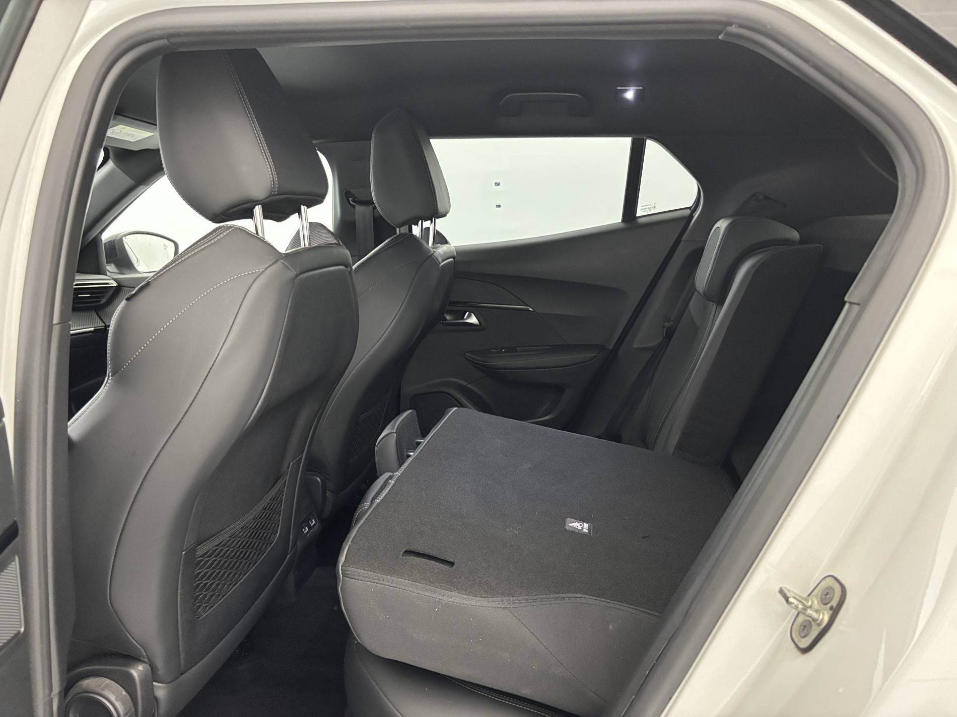 Vente en ligne Peugeot 2008  BlueHDi 130 S&S EAT8 au prix de 17 490 €