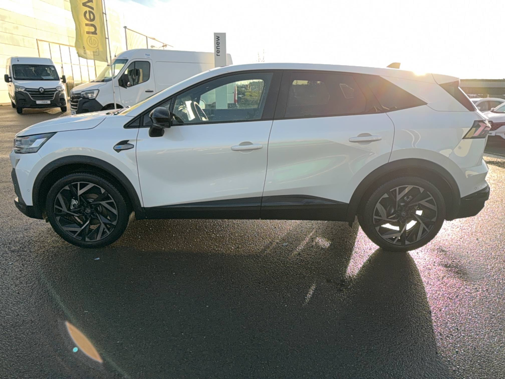 Vente en ligne Renault Symbioz  E-Tech full hybrid 160 ch au prix de 37 190 €