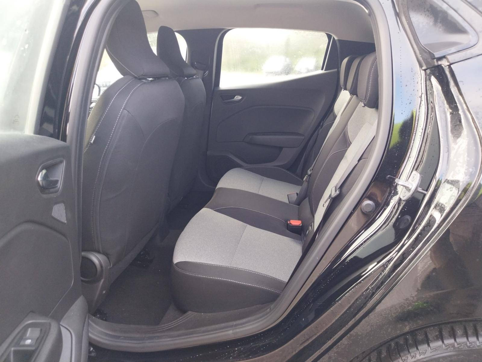 Vente en ligne Renault Clio 5 Clio Blue dCi 100 ch GSR2 au prix de 16 990 €