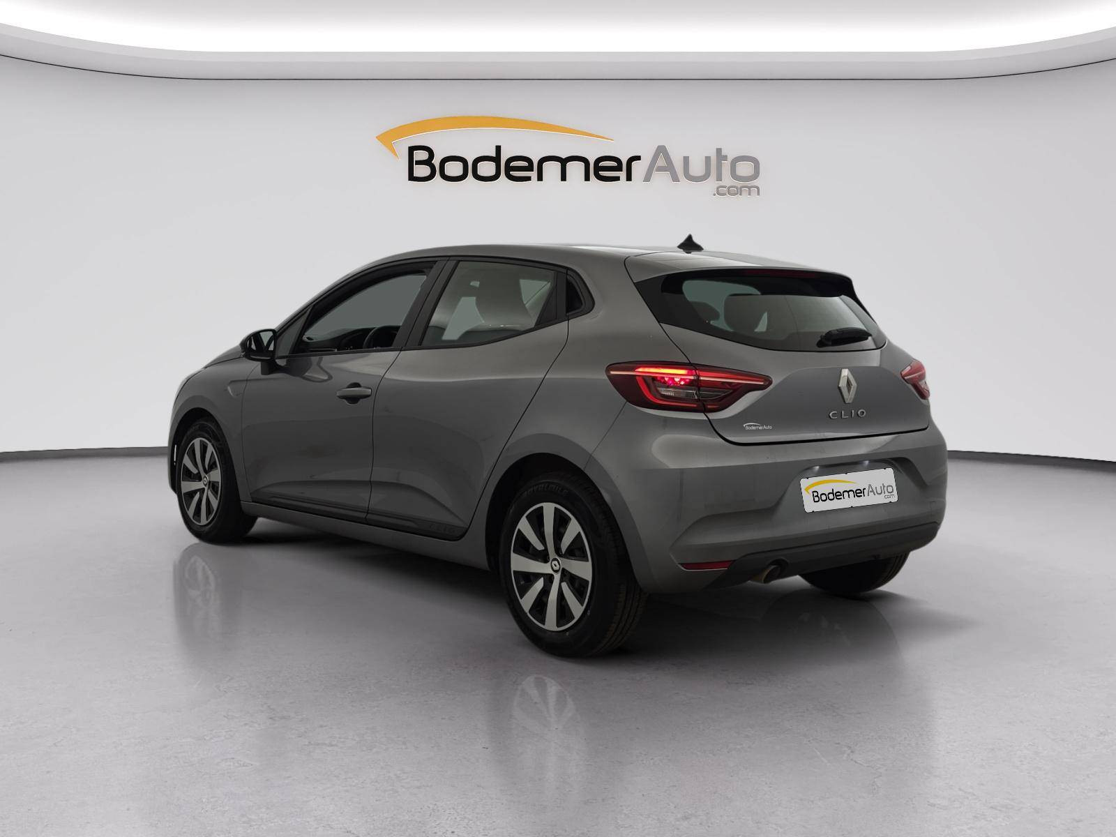 Vente en ligne Renault Clio 5 Clio TCe 90 au prix de 14 490 €