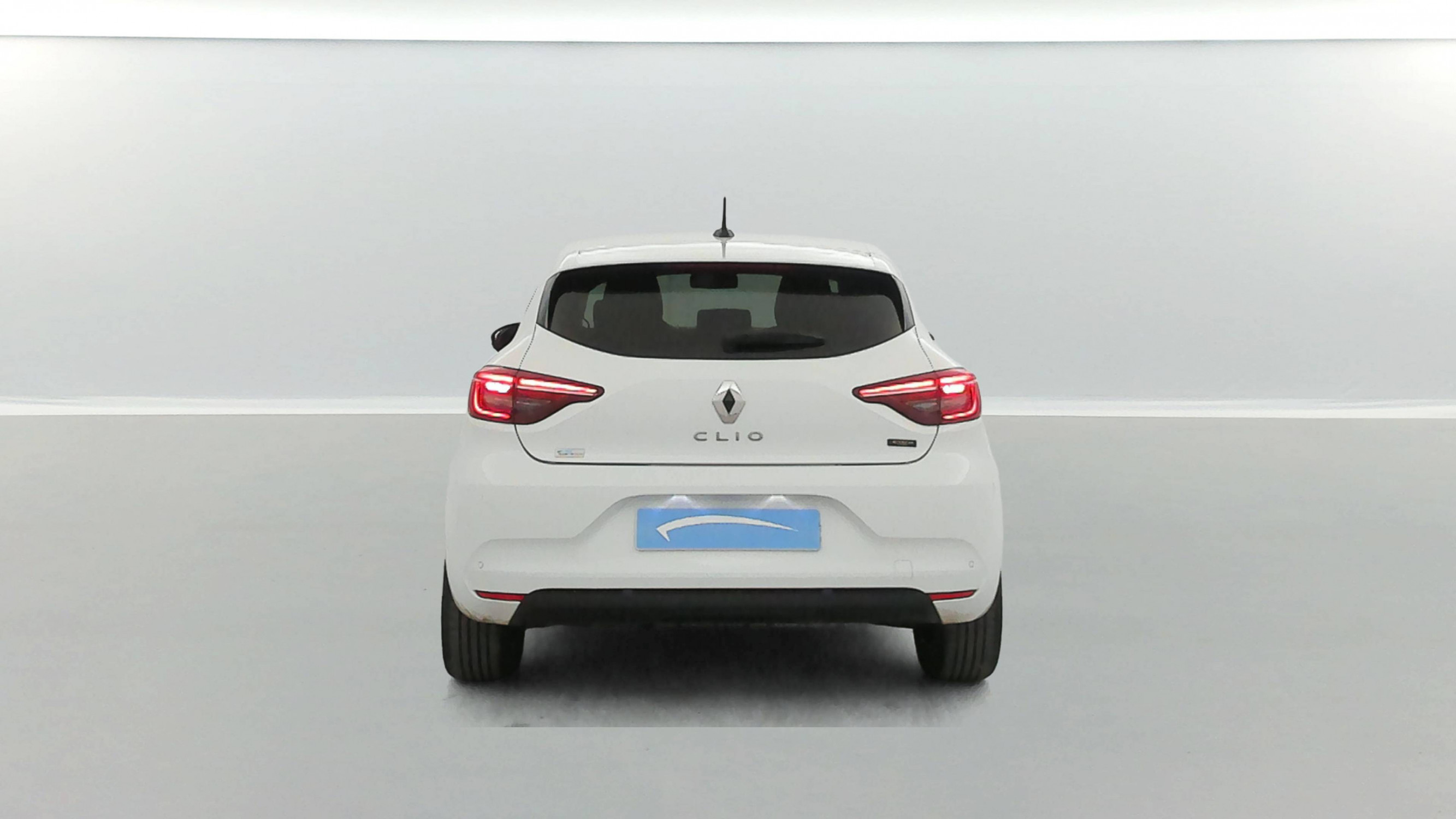 Vente en ligne Renault Clio 5 Clio E-Tech full hybrid 145 au prix de 17 950 €