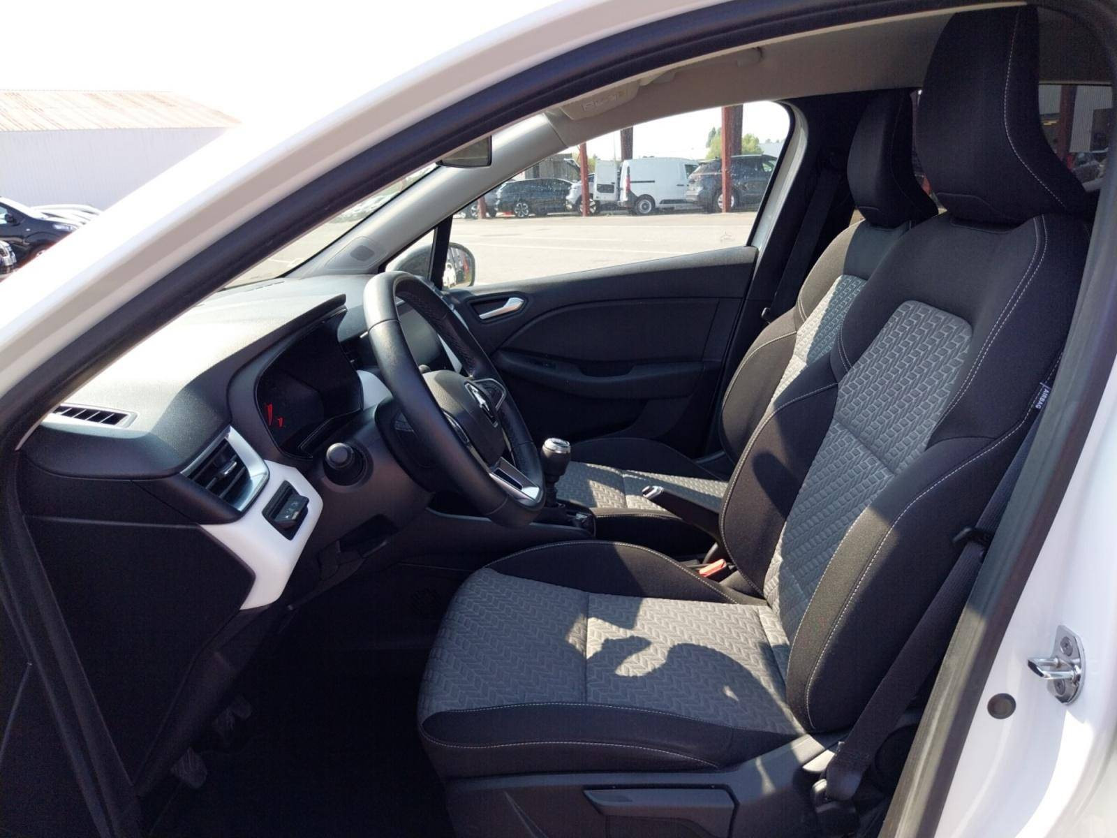 Vente en ligne Renault Clio 5 Clio TCe 90 au prix de 12 990 €