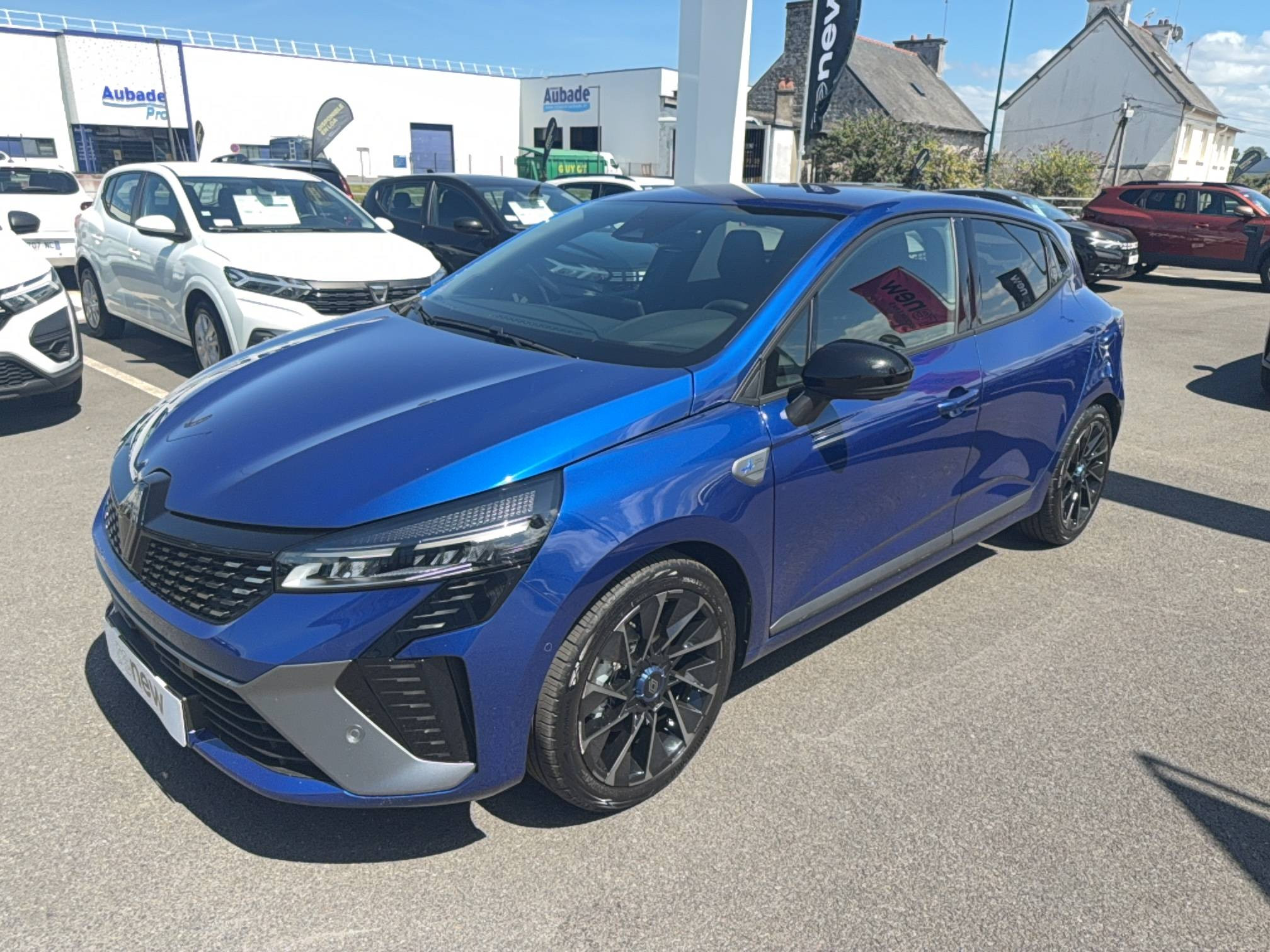 Renault Clio 5 Clio E-Tech full hybrid 145 occasion de 2024 en vente à Saint-Brieuc