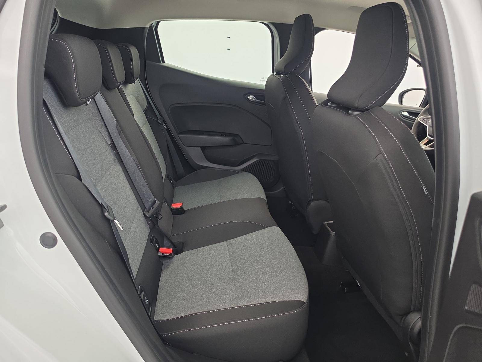 Vente en ligne Renault Clio 5 Clio Blue dCi 100 ch GSR2 au prix de 17 690 €