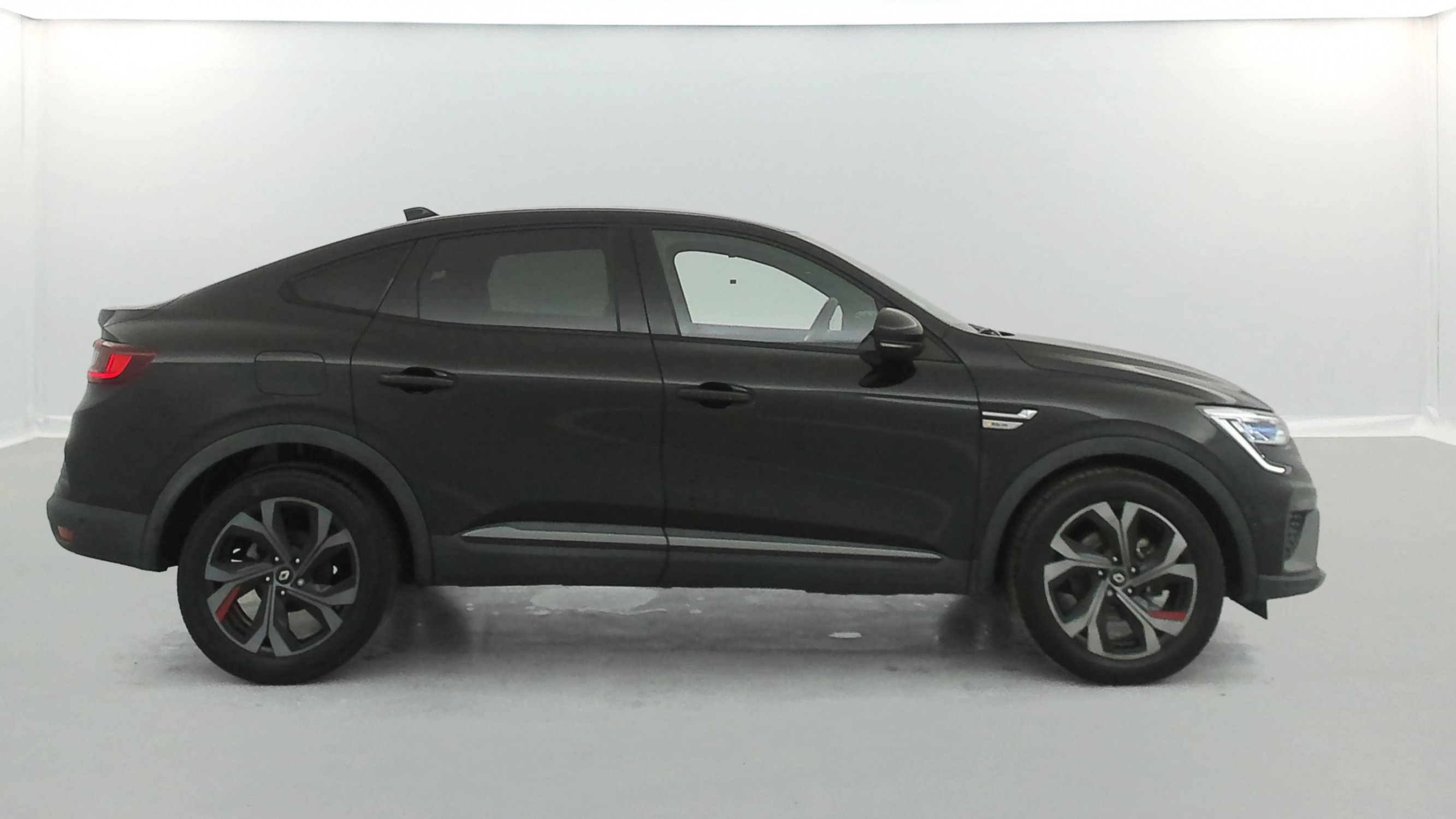 Vente en ligne Renault Arkana  E-Tech 145 - 21B au prix de 16 990 €