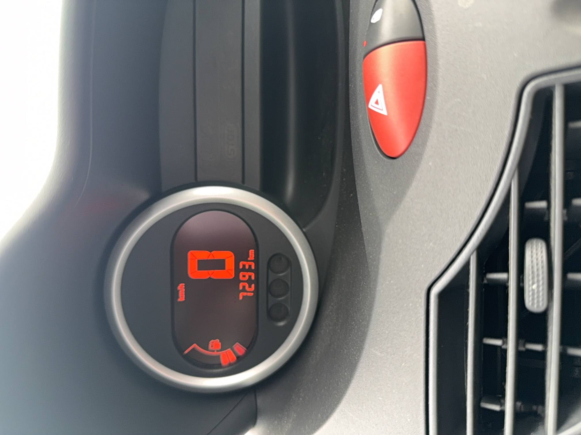 Vente en ligne Renault Twingo 2  1.2 16v 75 au prix de 6 490 €