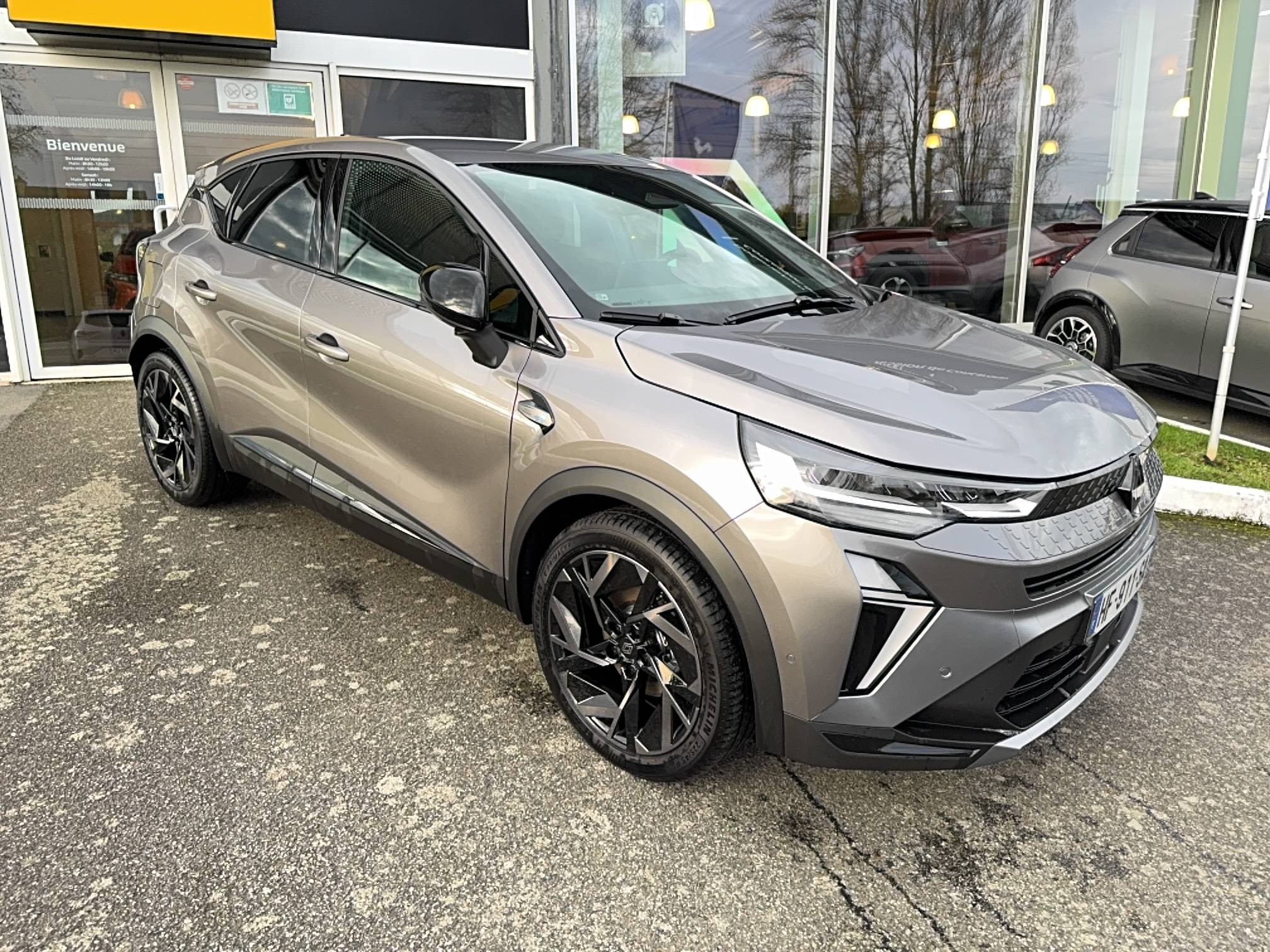 Vente en ligne Renault Captur  E-Tech full hybrid 160 ch au prix de 31 490 €