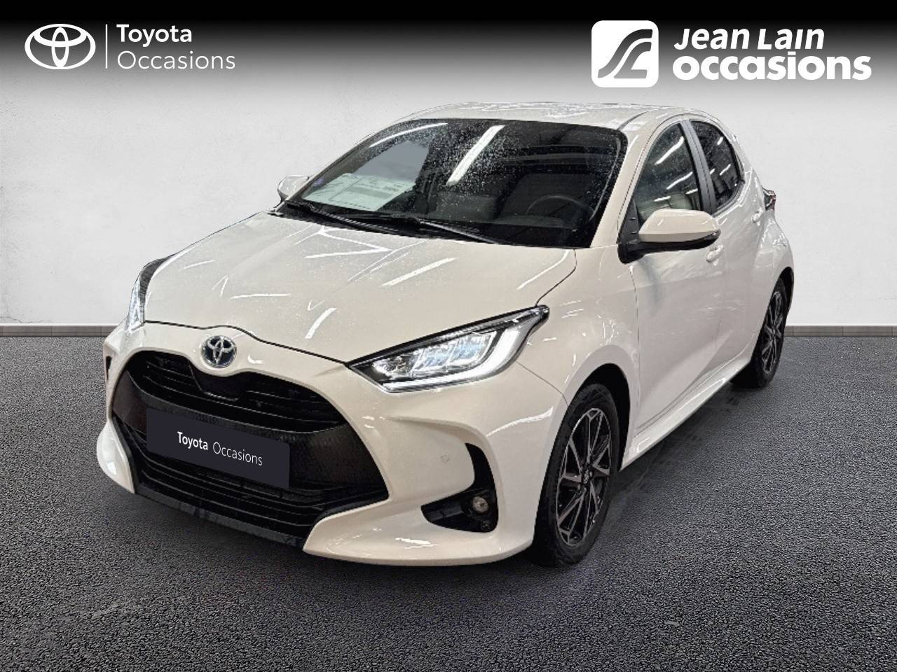 Vente en ligne TOYOTA YARIS HYBRIDE MY22 Yaris Hybride 116h Design de 2023 au prix de 20 890 €
