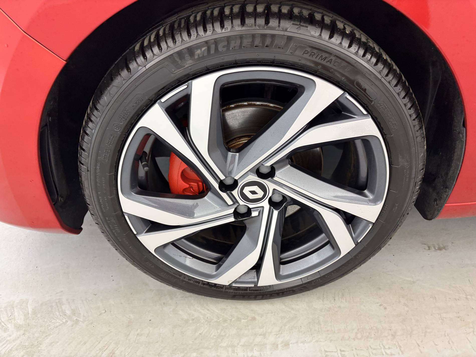 Vente en ligne Renault Clio 5 Clio E-Tech 140 - 21N au prix de 18 390 €