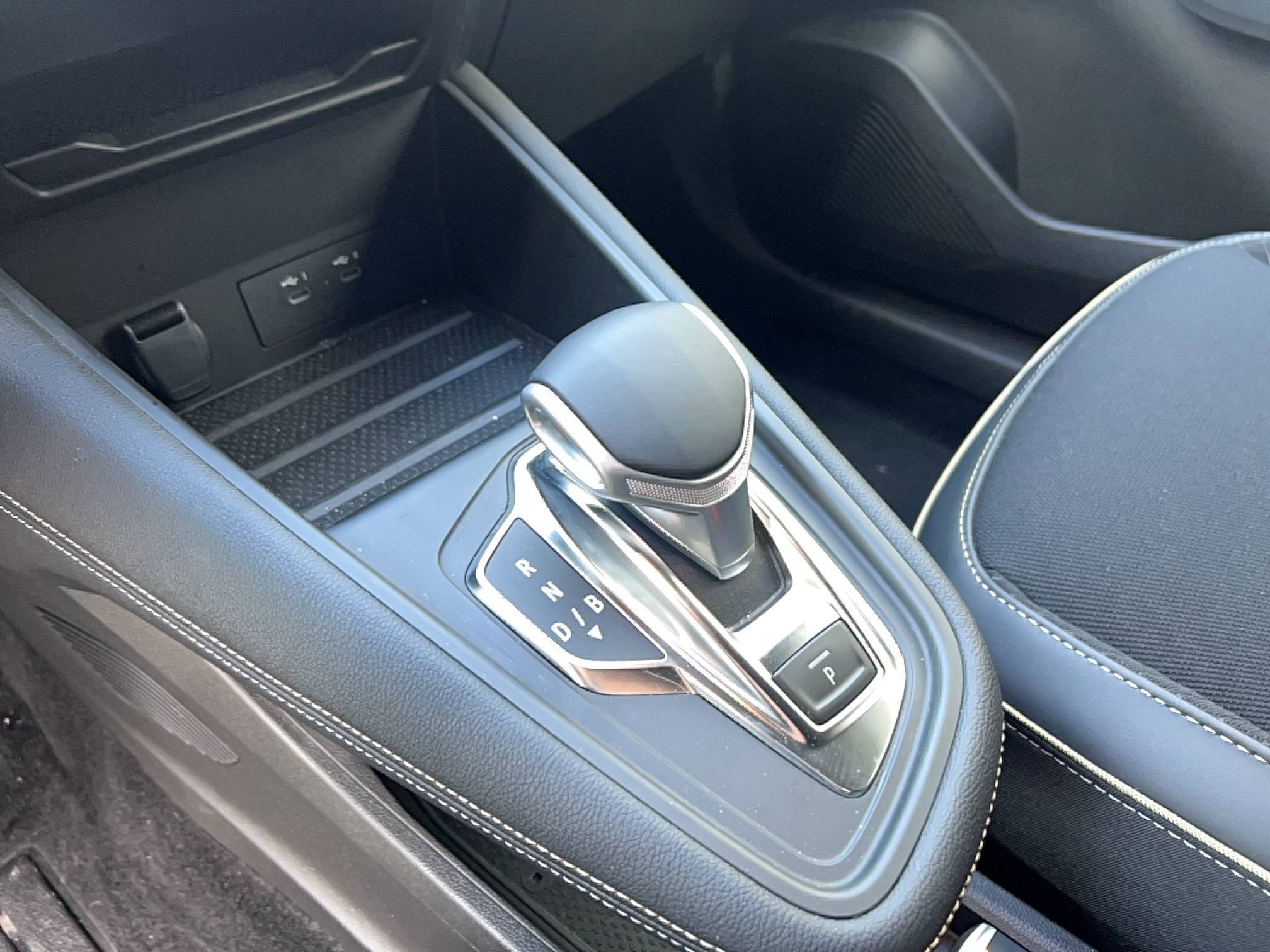 Vente en ligne Renault Symbioz  E-Tech full hybrid 145 au prix de 28 790 €