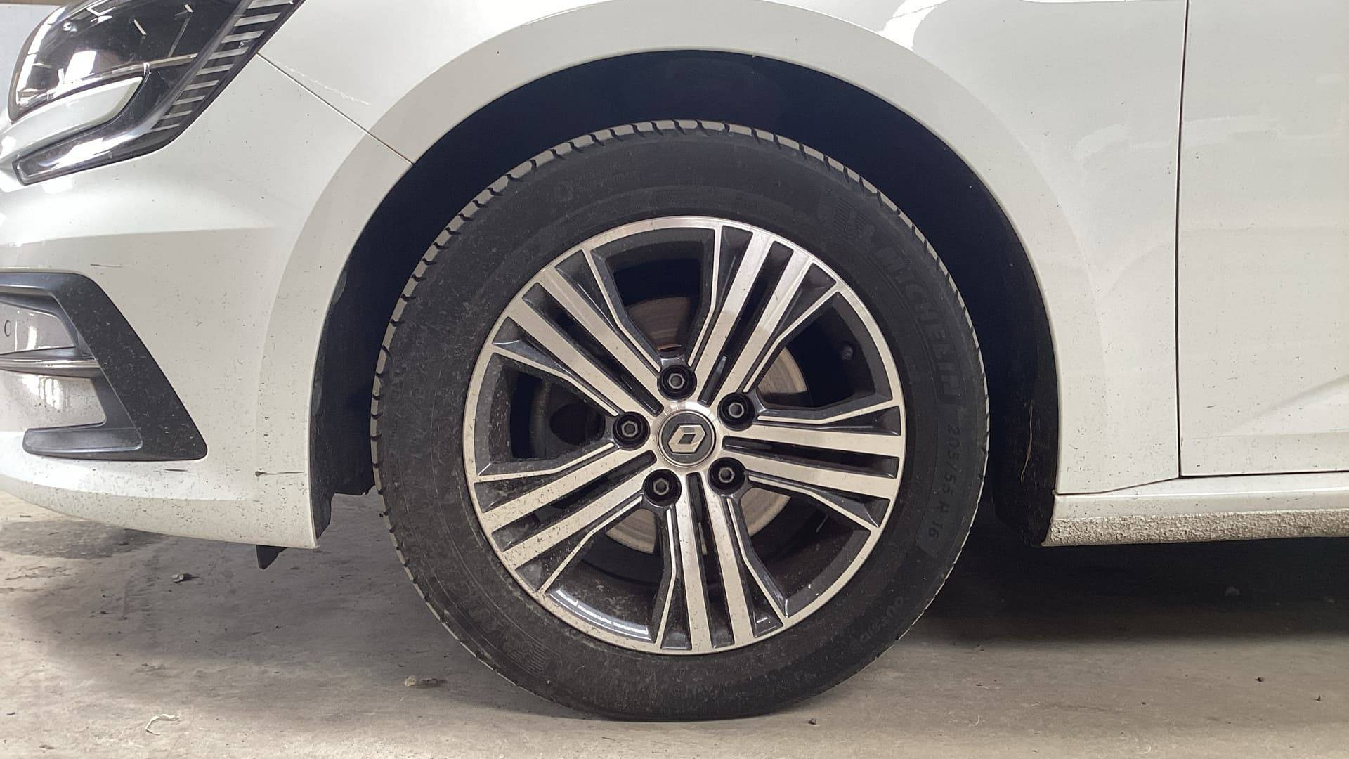Vente en ligne Renault Megane 4 Mégane IV Berline Blue dCi 115 - 21N au prix de 15 490 €