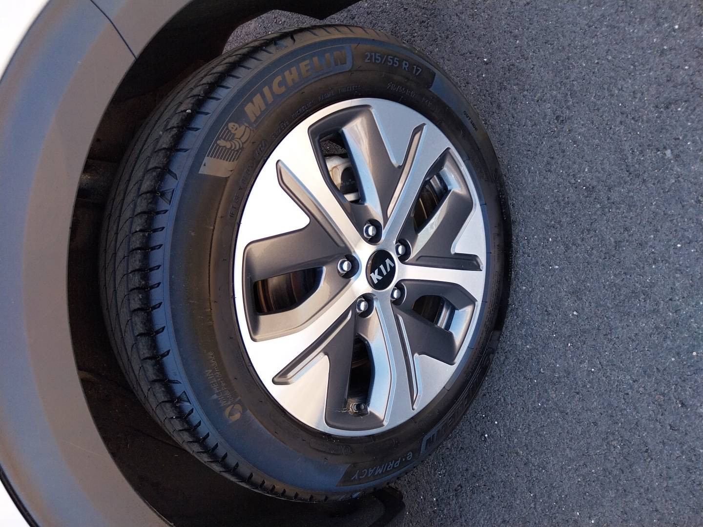 Vente en ligne Kia e-Niro  Electrique 204 ch au prix de 18 490 €