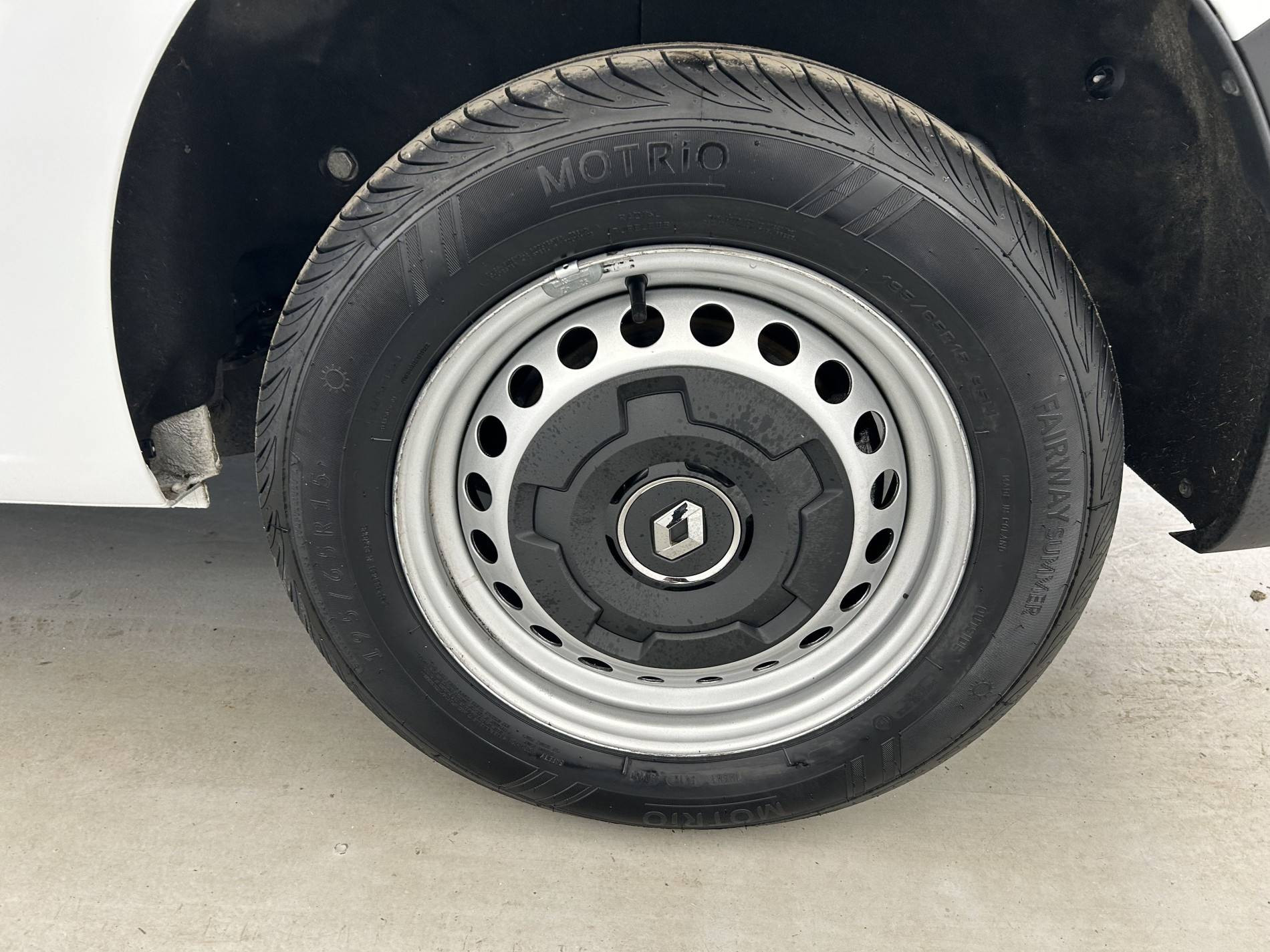 Vente en ligne Renault Kangoo Van  BLUE DCI 115 EDC au prix de 20 990 €