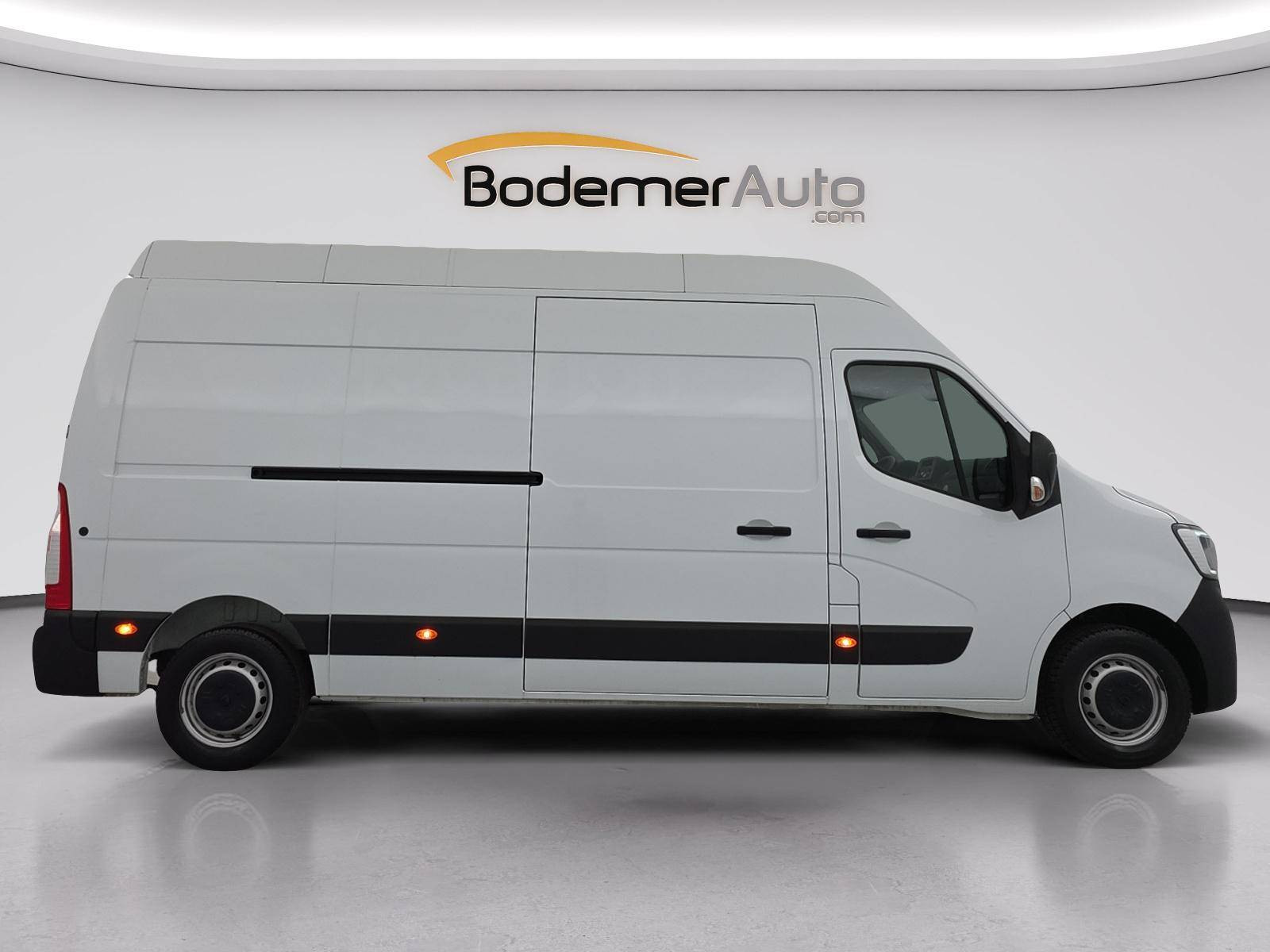Vente en ligne Renault Master Fourgon MASTER FGN TRAC F3500 L3H3 BLUE DCI 135 au prix de 26 890 €