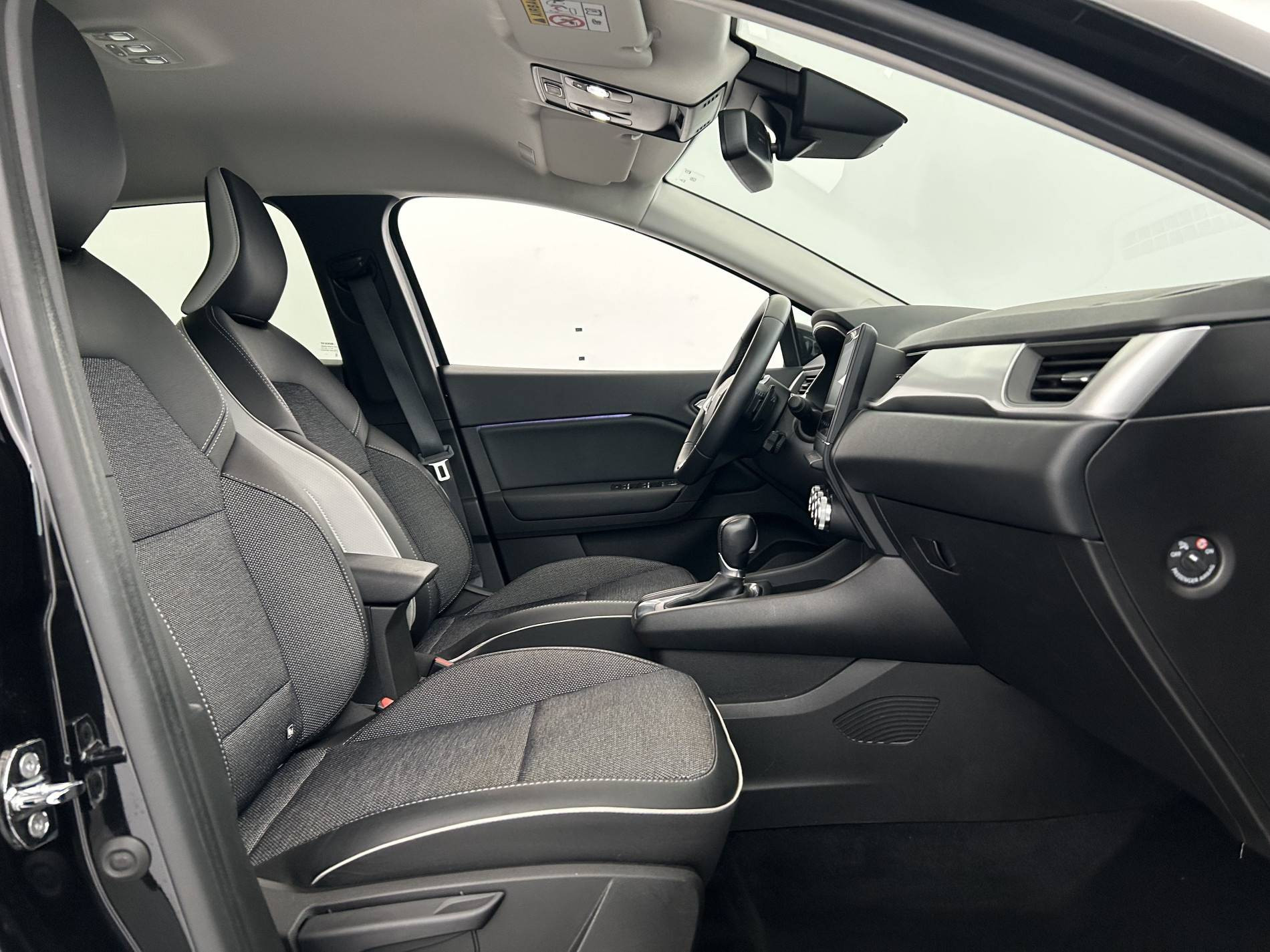 Vente en ligne Renault Captur  TCe 140 - 21 au prix de 16 990 €