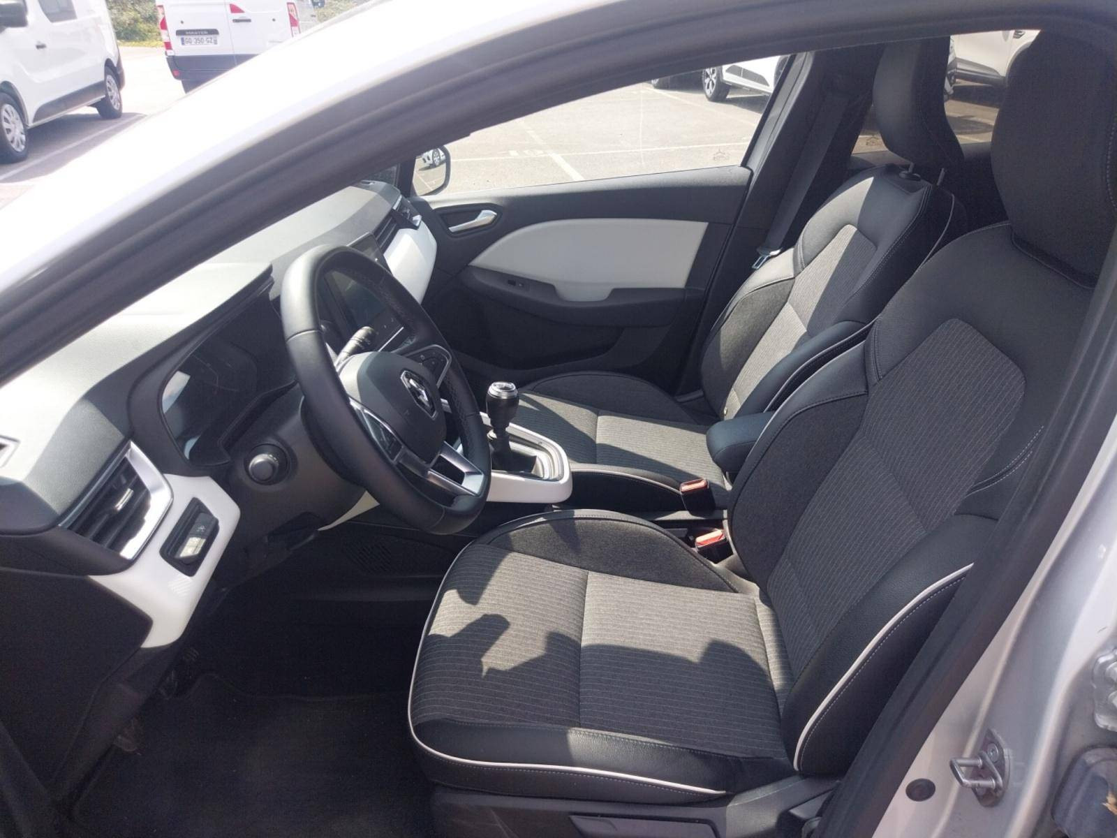 Vente en ligne Renault Clio 5 Clio TCe 90 au prix de 14 490 €