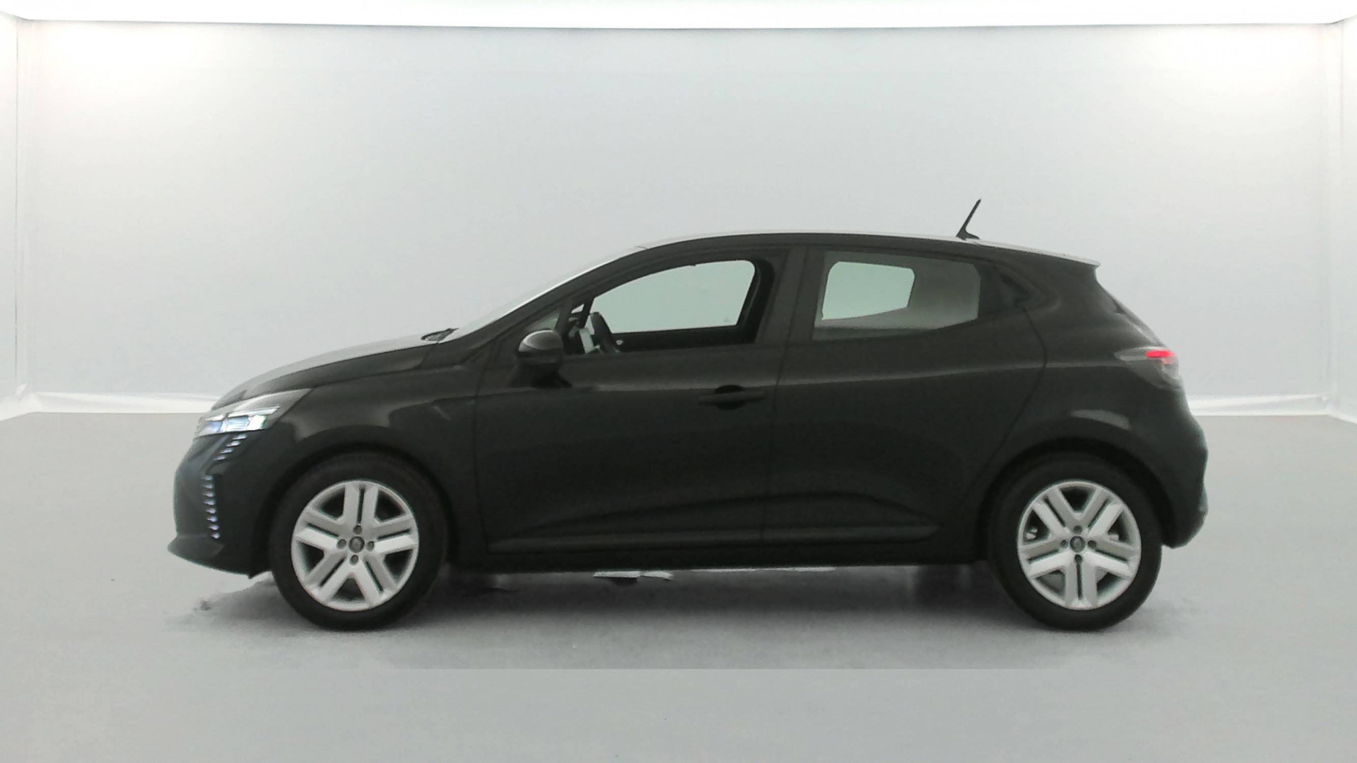 Vente en ligne Renault Clio 5 Clio TCe 90 au prix de 14 990 €