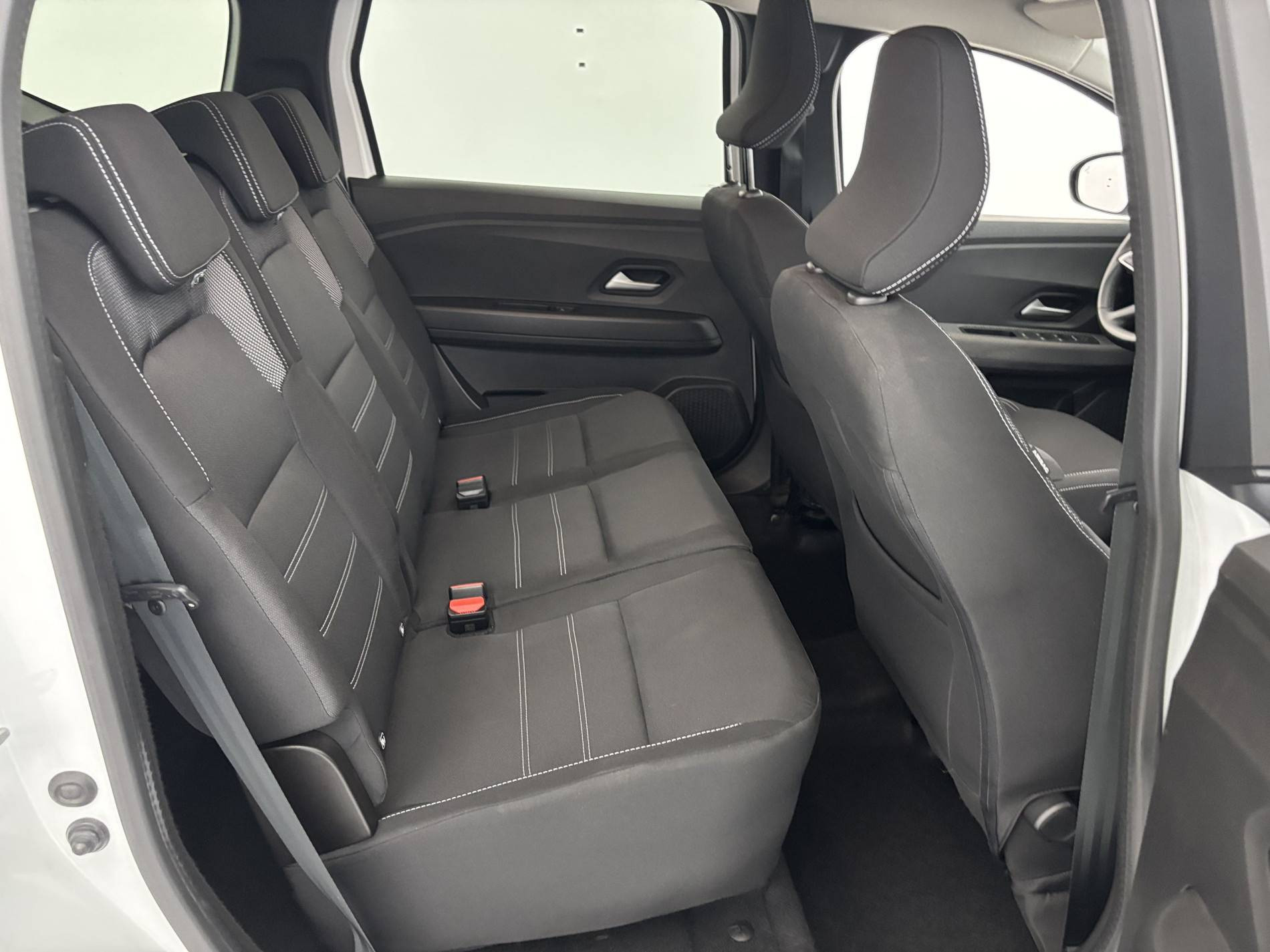 Vente en ligne Dacia Jogger  Hybrid 140 5 places au prix de 20 990 €