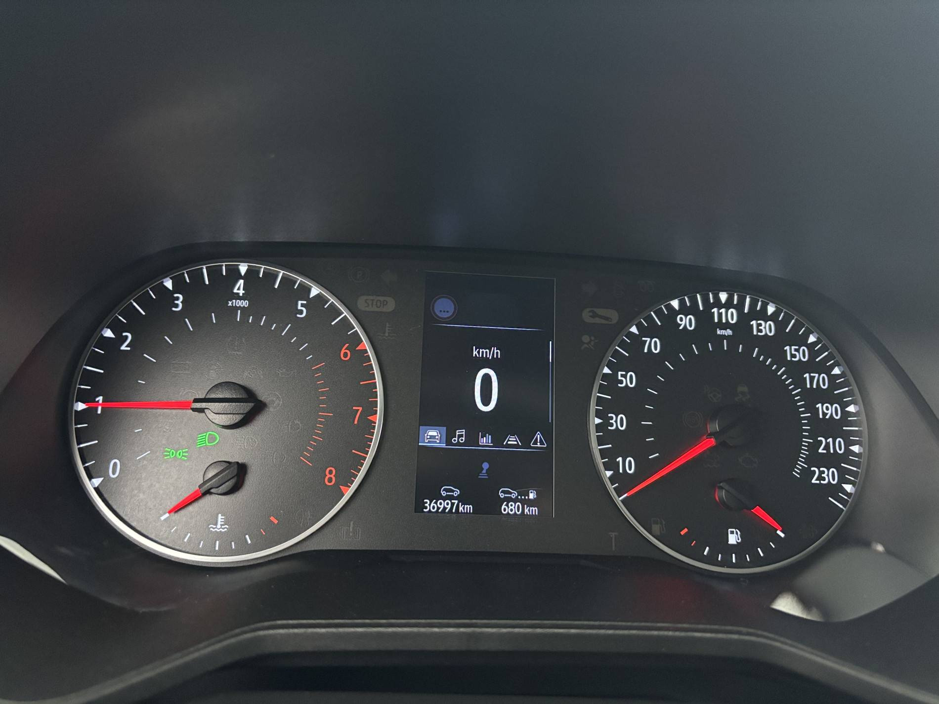 Vente en ligne Renault Clio 5 Clio TCe 90 au prix de 13 490 €