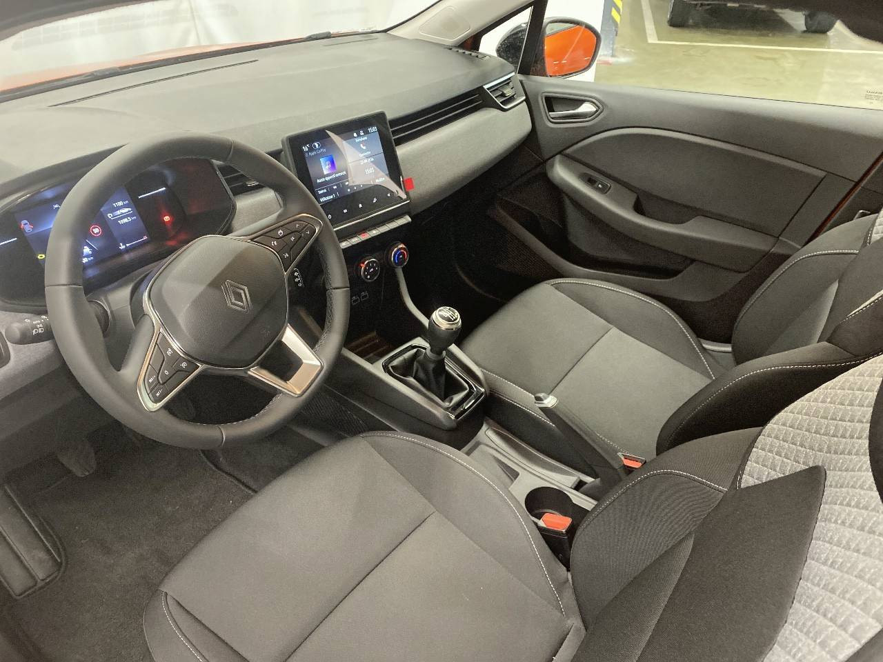 Vente en ligne Renault Clio 5 Clio Blue dCi 100 ch au prix de 18 790 €