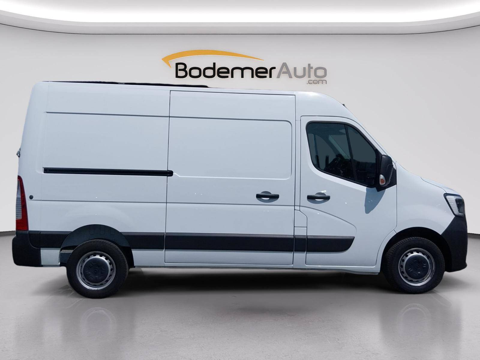 Vente en ligne Renault Master Fourgon MASTER FGN TRAC F3500 L2H2 BLUE DCI 135 au prix de 16 990 €