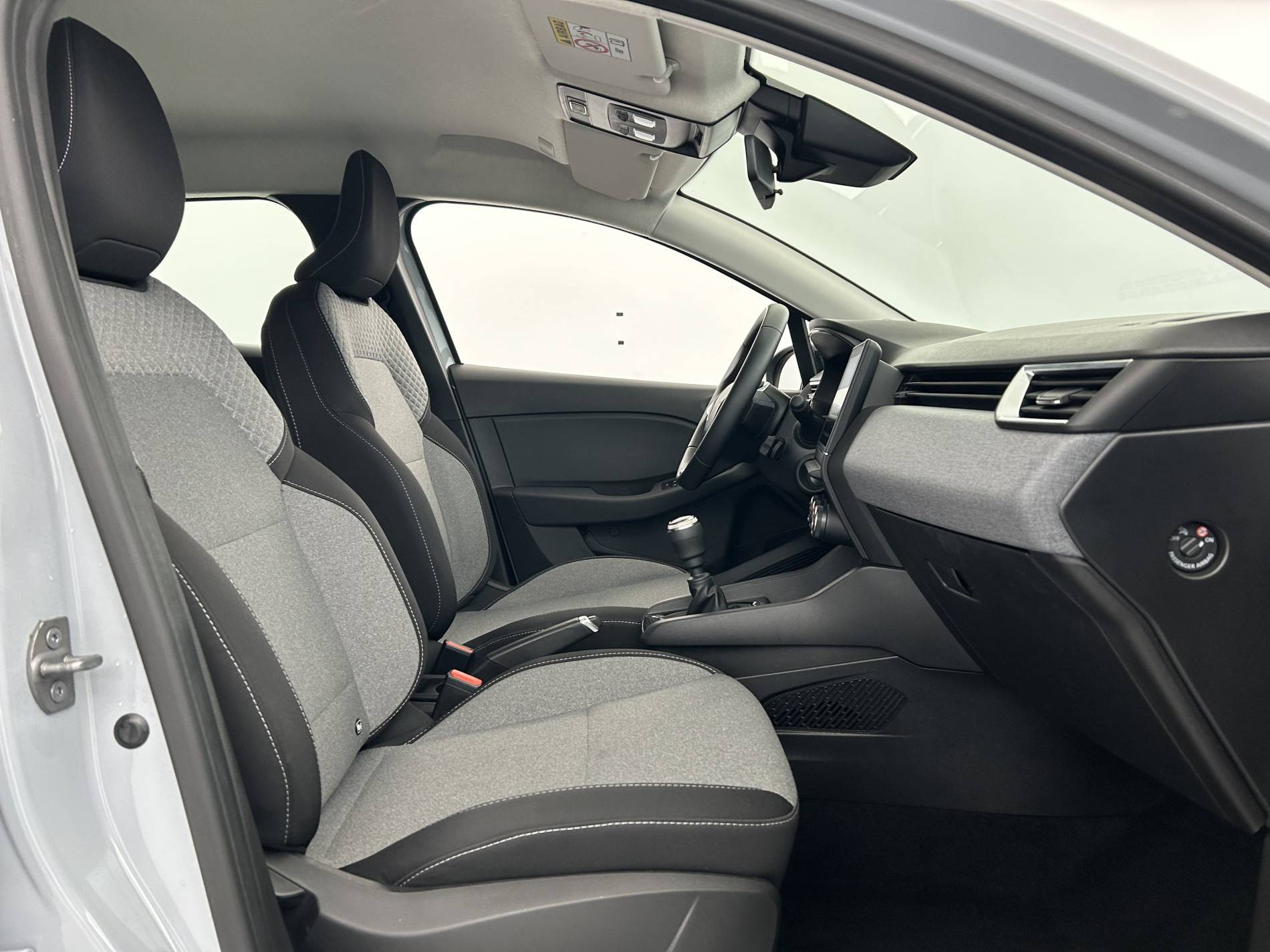 Vente en ligne Renault Clio 5 Clio TCe 90 au prix de 15 990 €