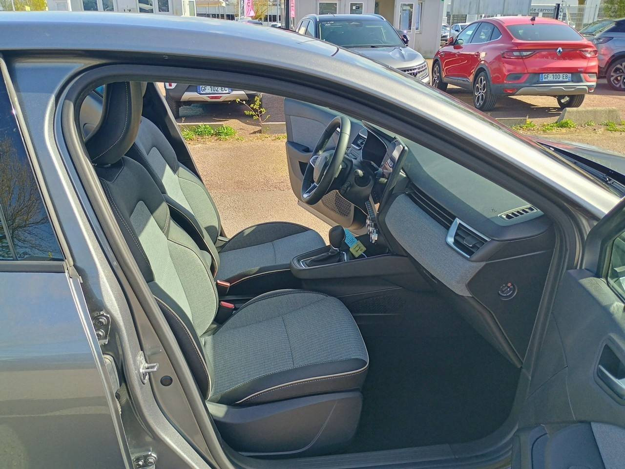 Vente en ligne Renault Clio 5 Clio E-Tech full hybrid 145 ch GSR2 au prix de 22 990 €