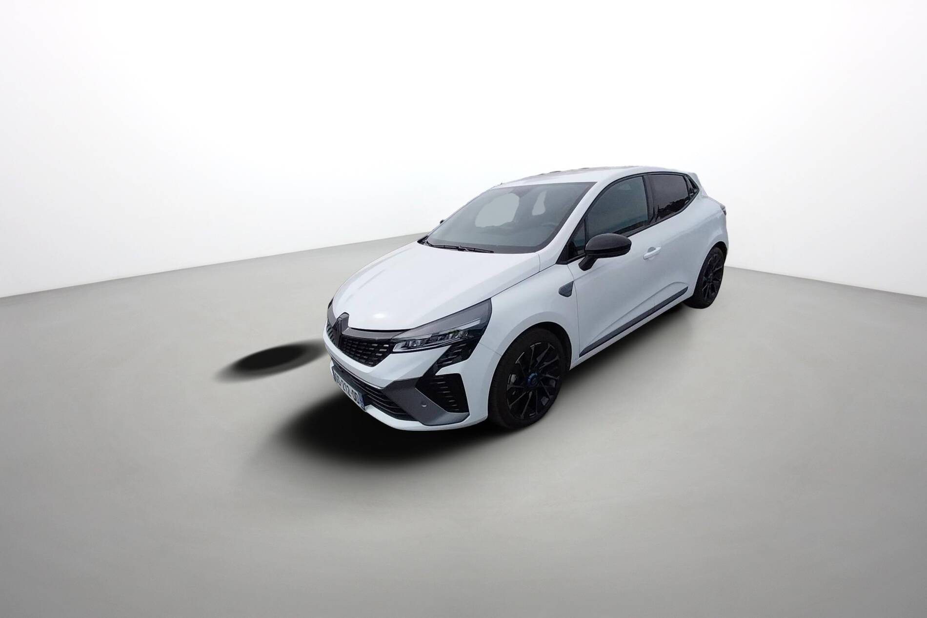 Renault Clio 5 Clio E-Tech full hybrid 145 occasion de 2023 en vente à Saint-Brieuc