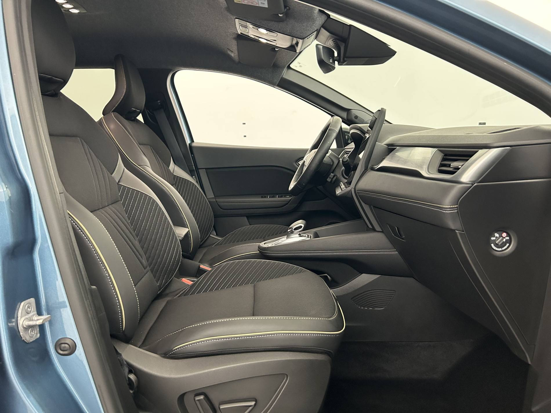 Vente en ligne Renault Symbioz  E-Tech full hybrid 145 au prix de 26 790 €