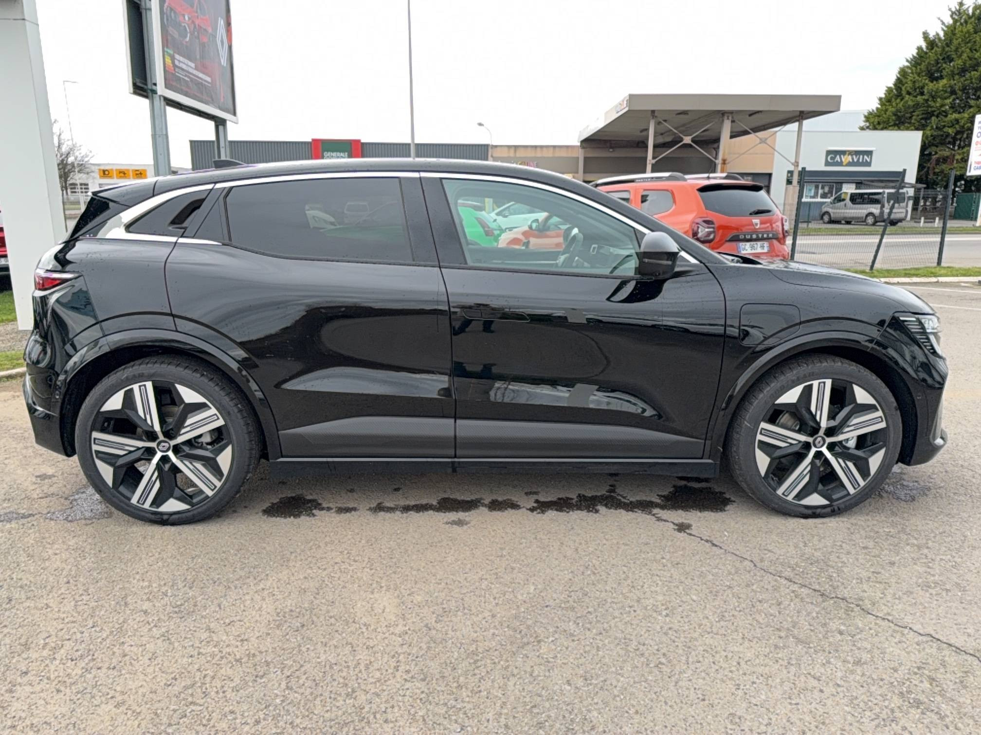 Vente en ligne Renault Megane E-Tech  220 ch autonomie confort GSR2 au prix de 40 280 €