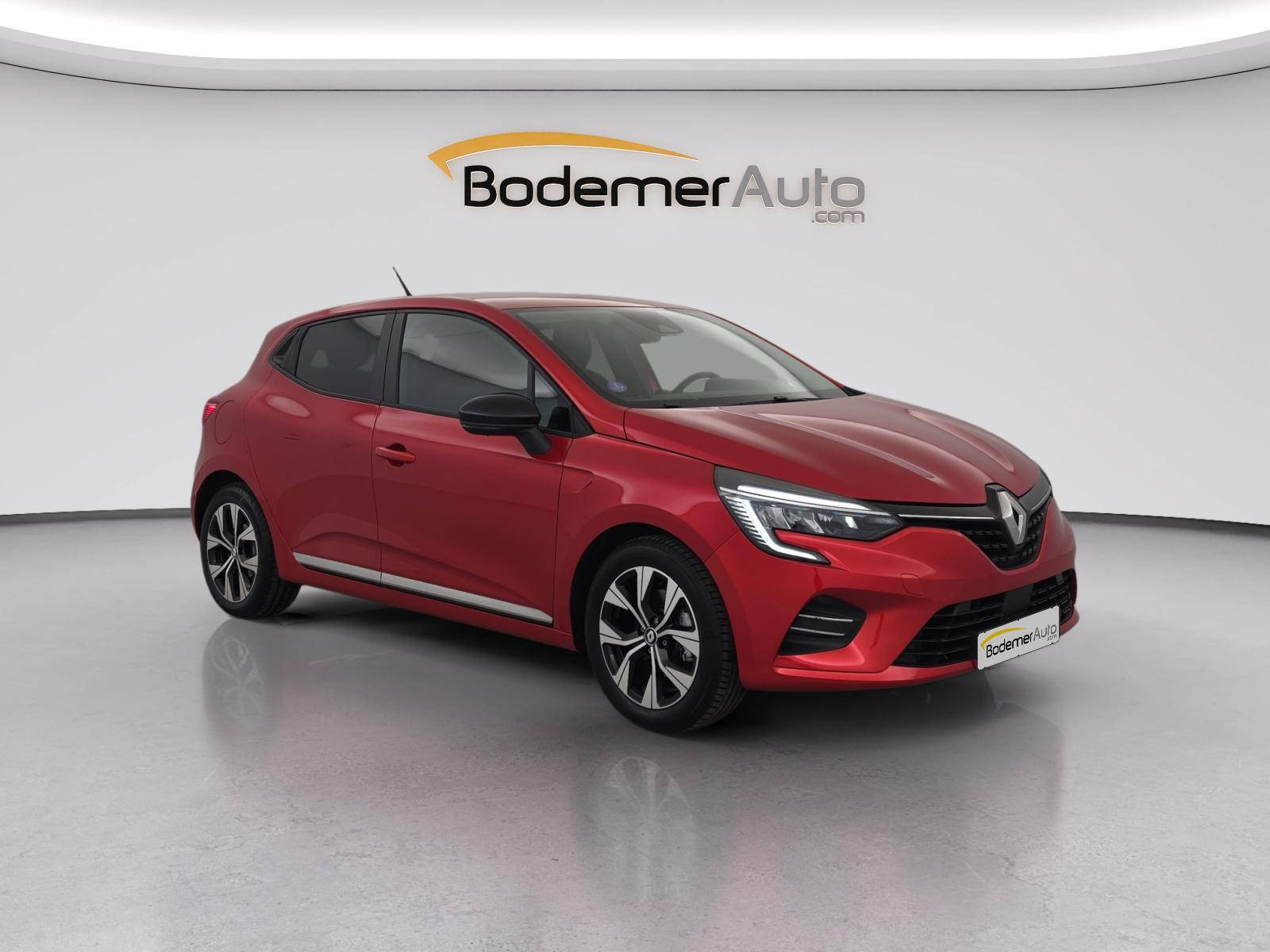Vente en ligne Renault Clio 5 Clio E-Tech full hybrid 145 au prix de 17 990 €