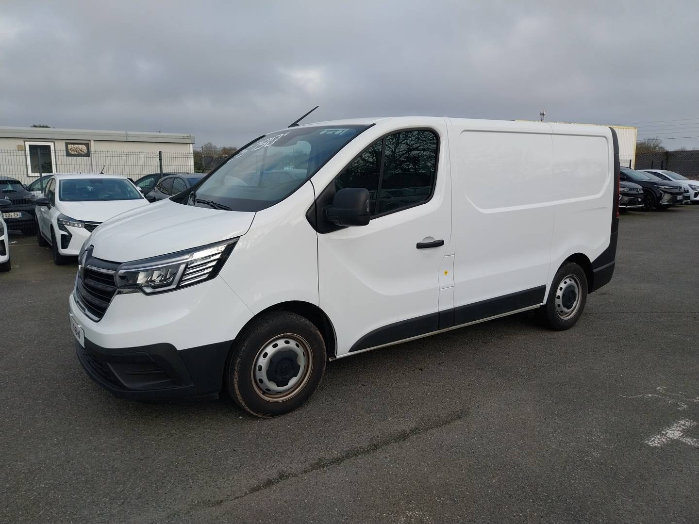 Renault Trafic 3 Fourgon TRAFIC FGN L1H1 3000 KG BLUE DCI 130 occasion de 2024 en vente à Concarneau
