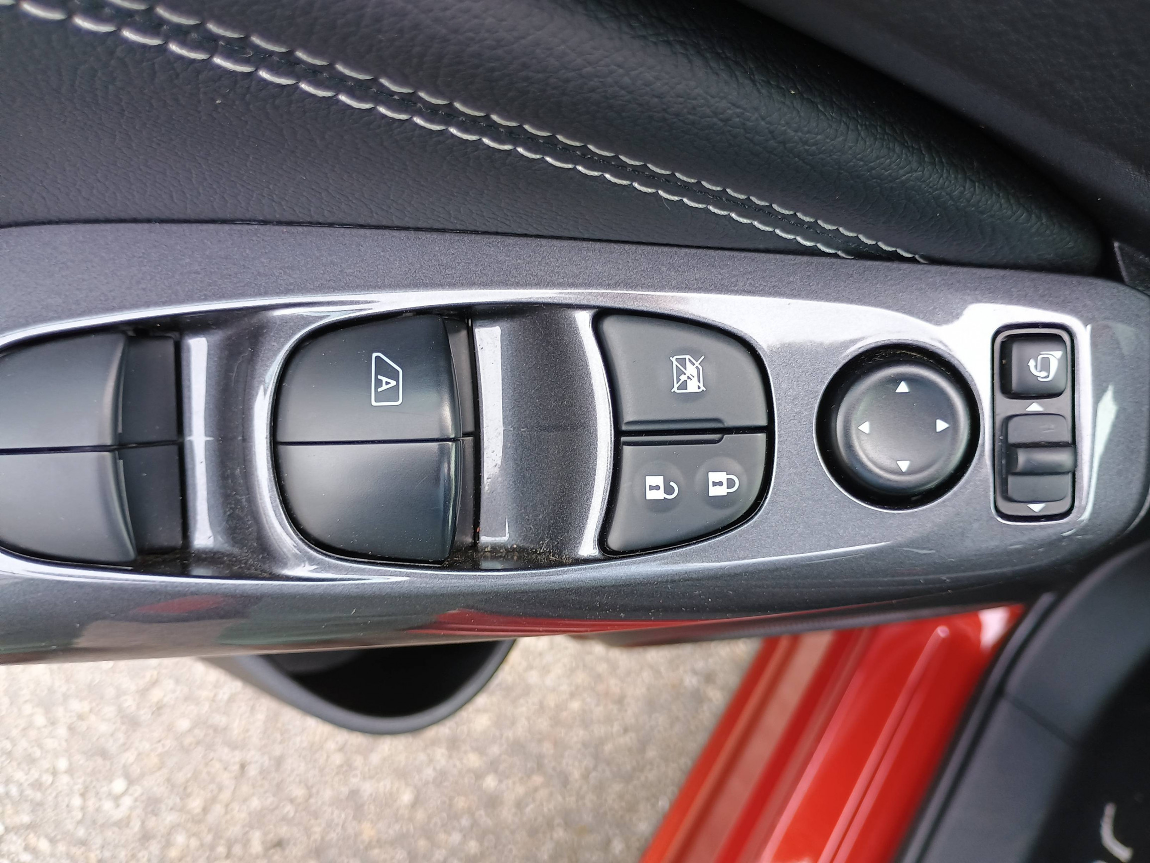 Vente en ligne Nissan Juke JUKE HYBRIDE 143 CH au prix de 19 990 €