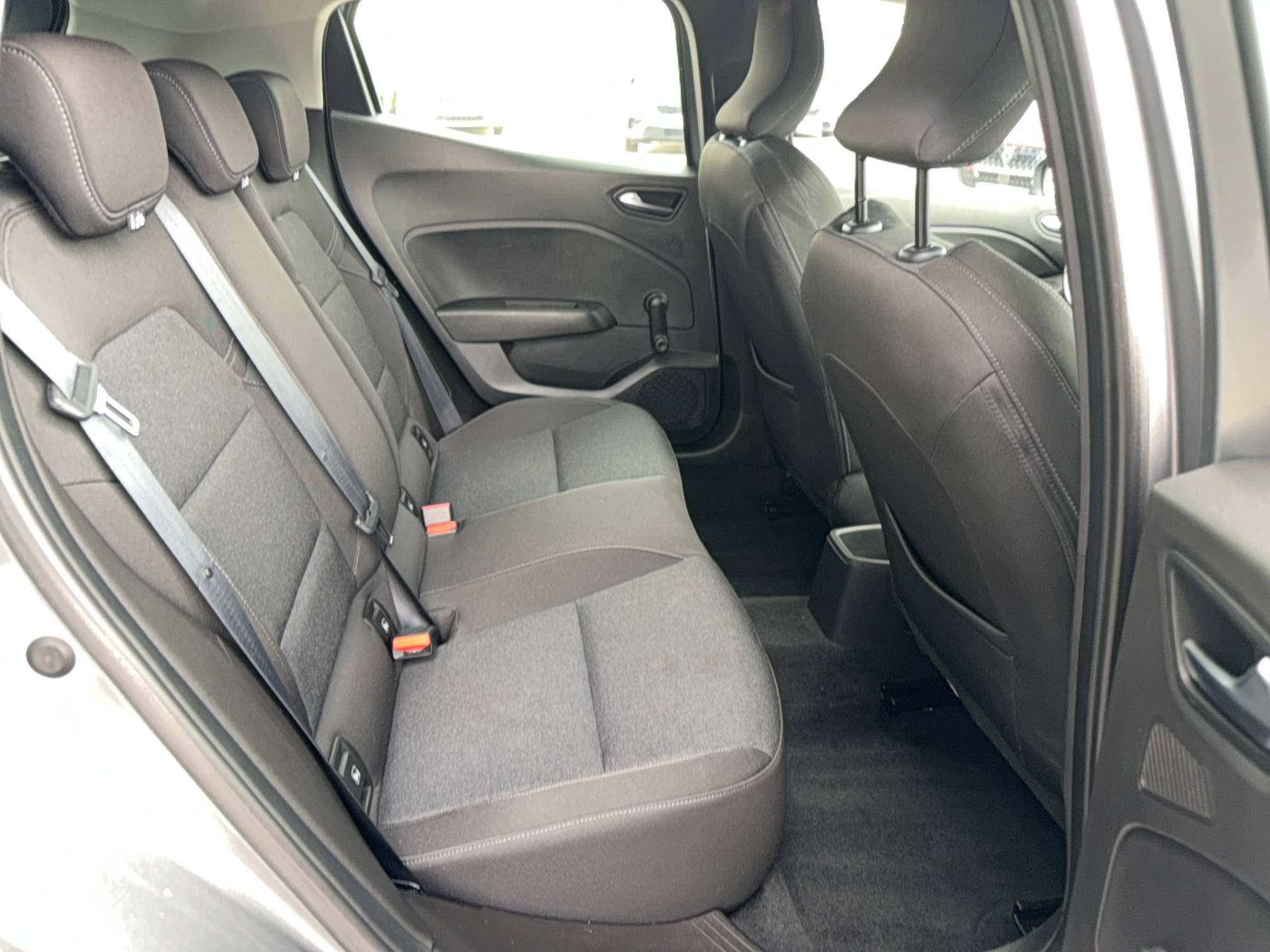 Vente en ligne Renault Clio 5 Clio TCe 90 au prix de 14 990 €