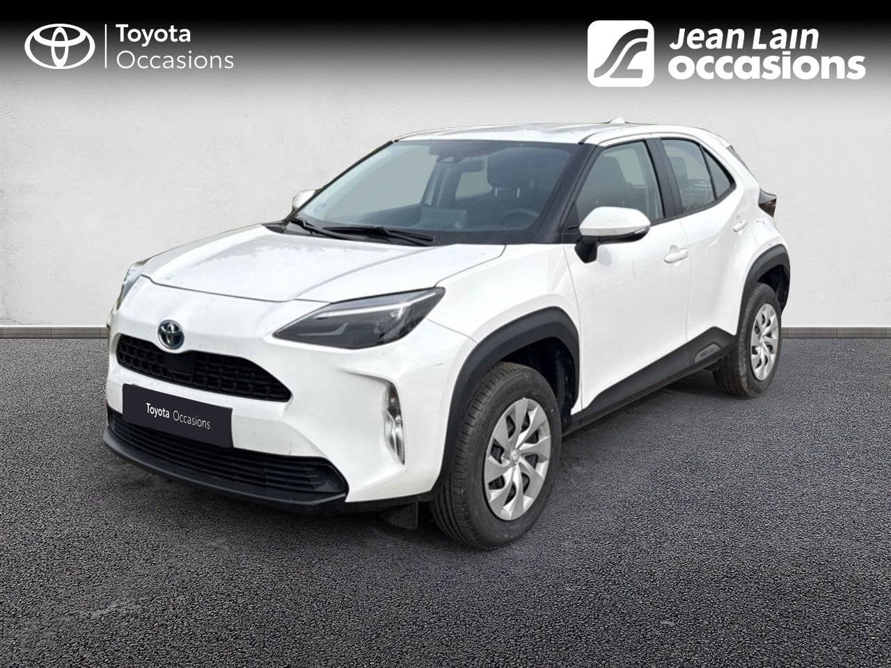 Vente en ligne TOYOTA YARIS CROSS HYBRIDE Yaris Cross Hybride 116h 2WD Dynamic de 2023 au prix de 21 790 €