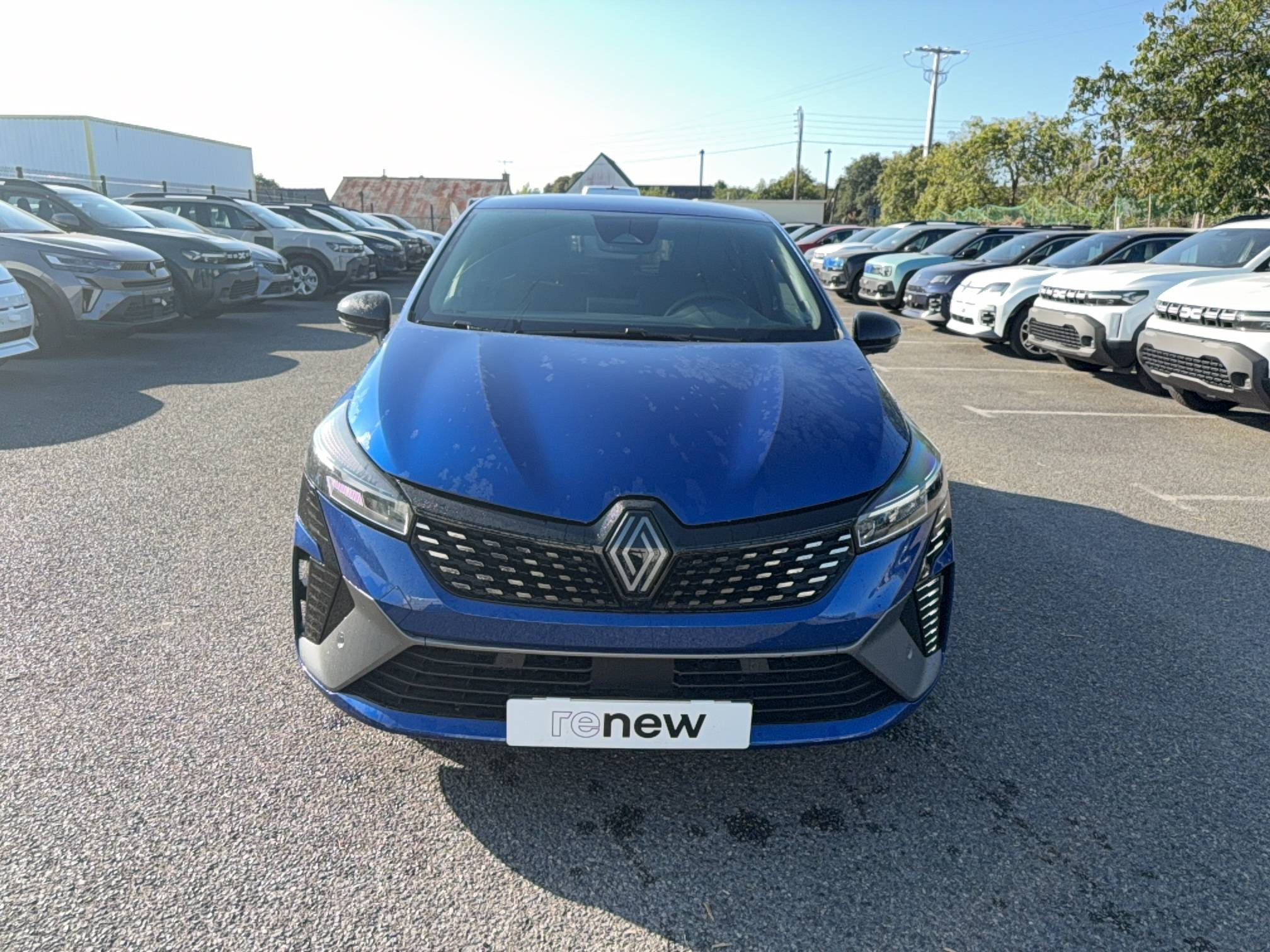 Vente en ligne Renault Clio 5 Clio E-Tech full hybrid 145 au prix de 22 490 €
