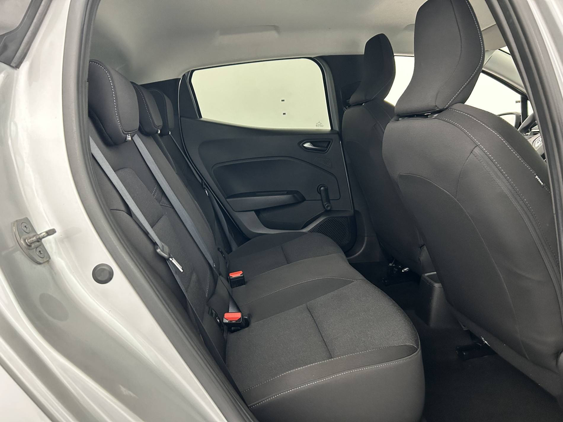 Vente en ligne Renault Clio 5 Clio TCe 90 au prix de 13 990 €