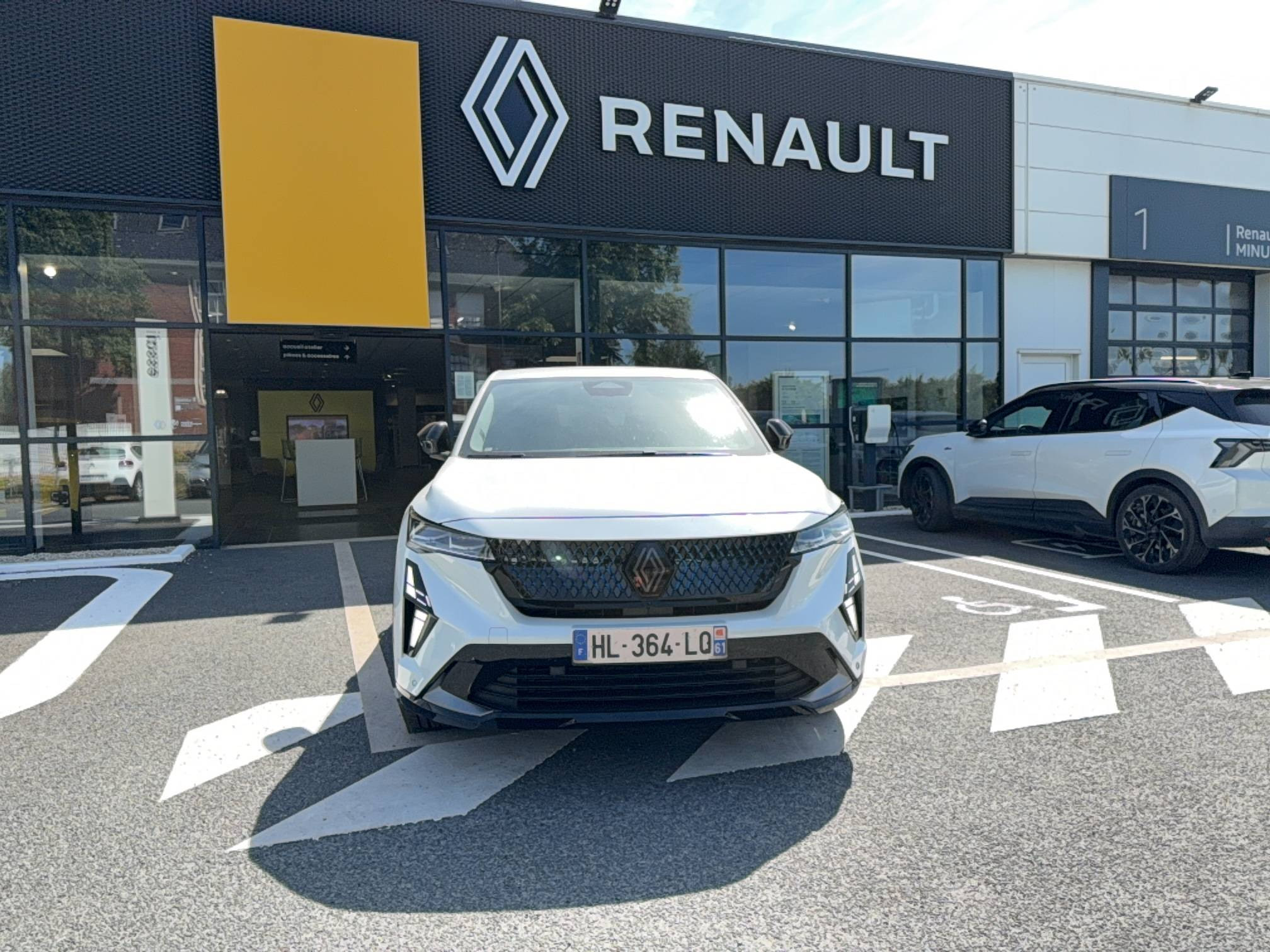 Vente en ligne Renault Rafale  E-Tech full hybrid 200 ch au prix de 46 990 €
