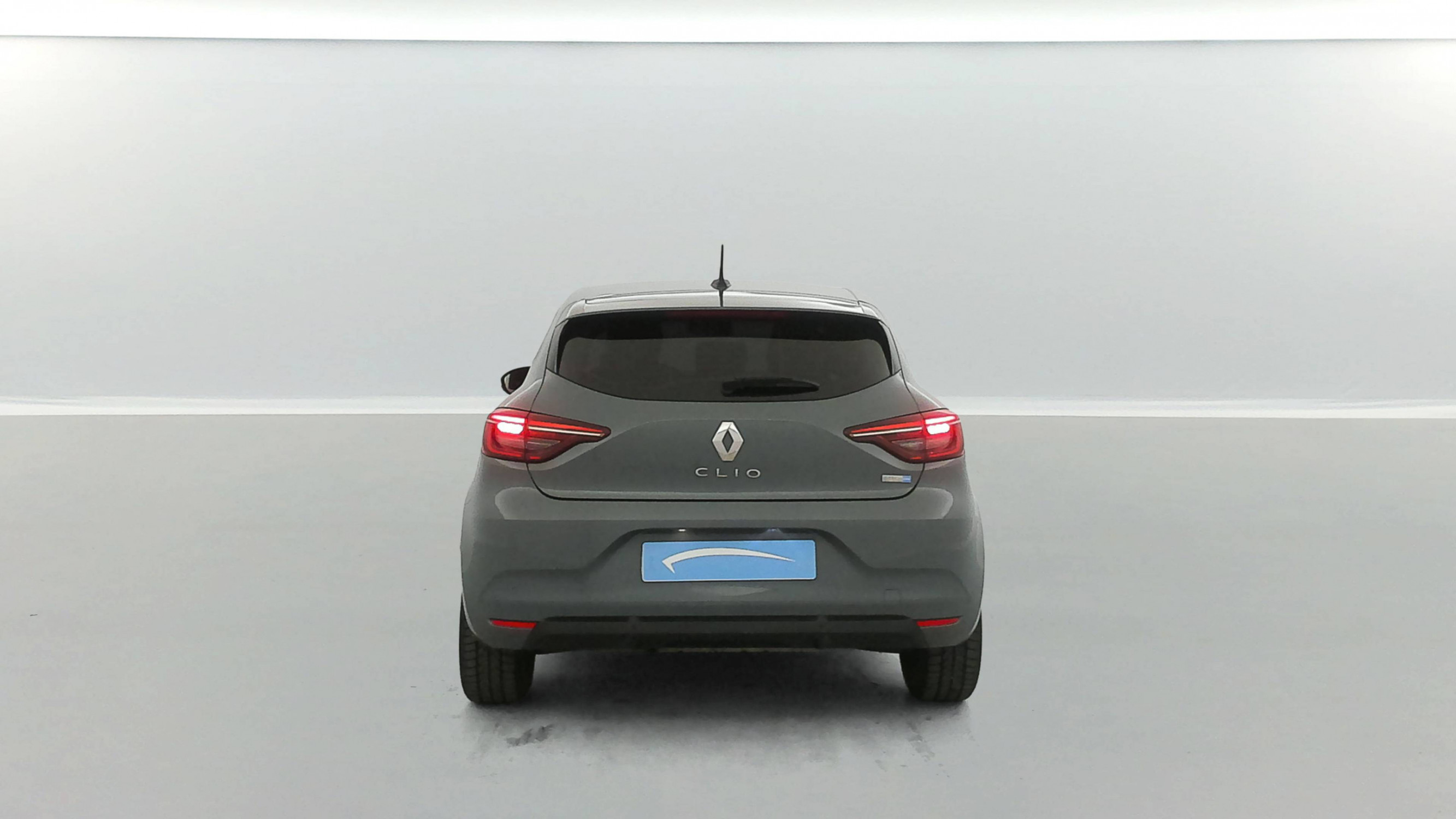 Vente en ligne Renault Clio 5 Clio E-Tech 140 - 21 au prix de 12 890 €