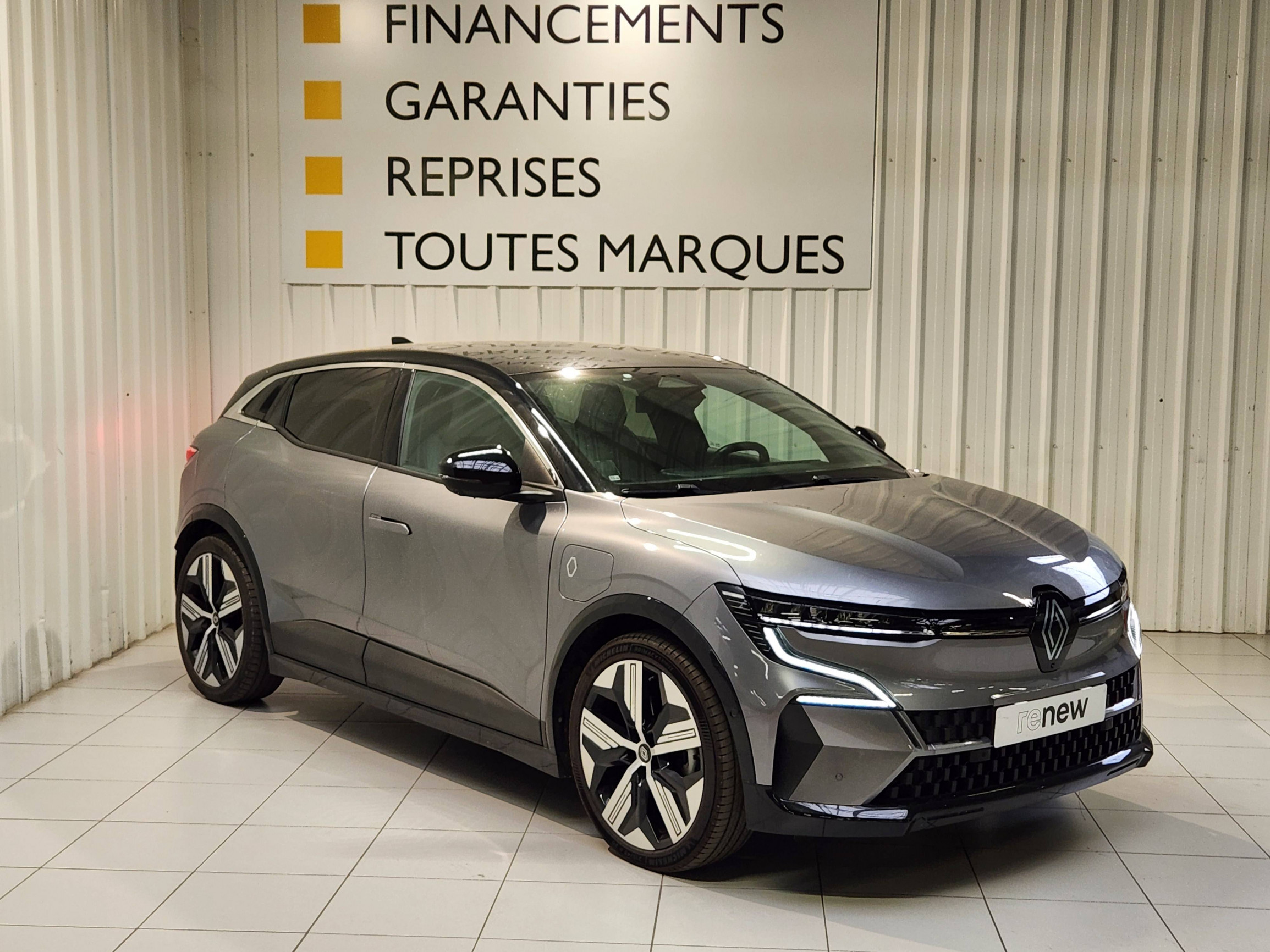 Vente en ligne Renault Megane E-Tech  EV60 220 ch super charge au prix de 27 999 €