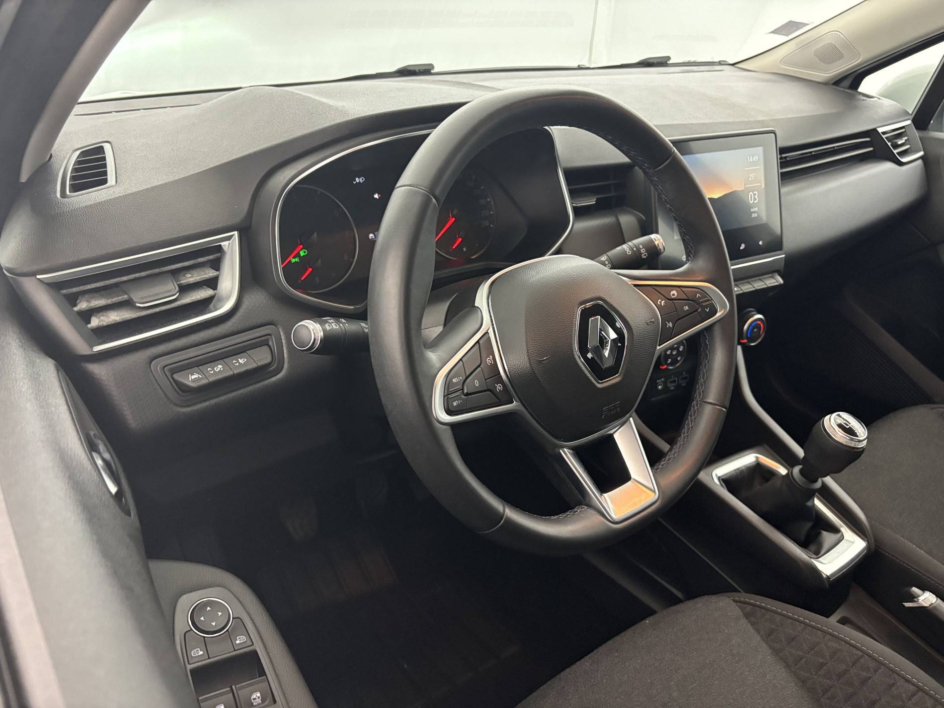 Vente en ligne Renault Clio 5 Clio TCe 90 - 21 au prix de 13 990 €