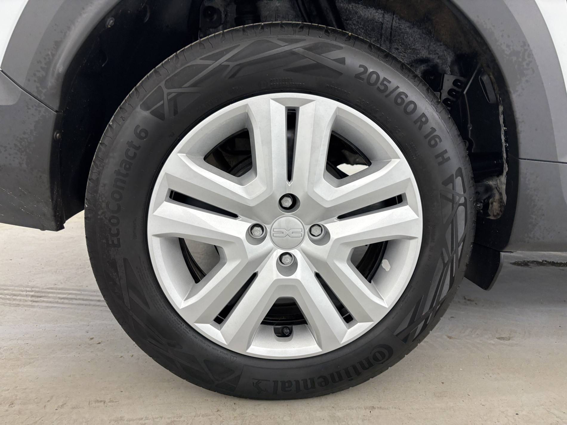 Vente en ligne Dacia Jogger  Hybrid 140 5 places au prix de 20 990 €