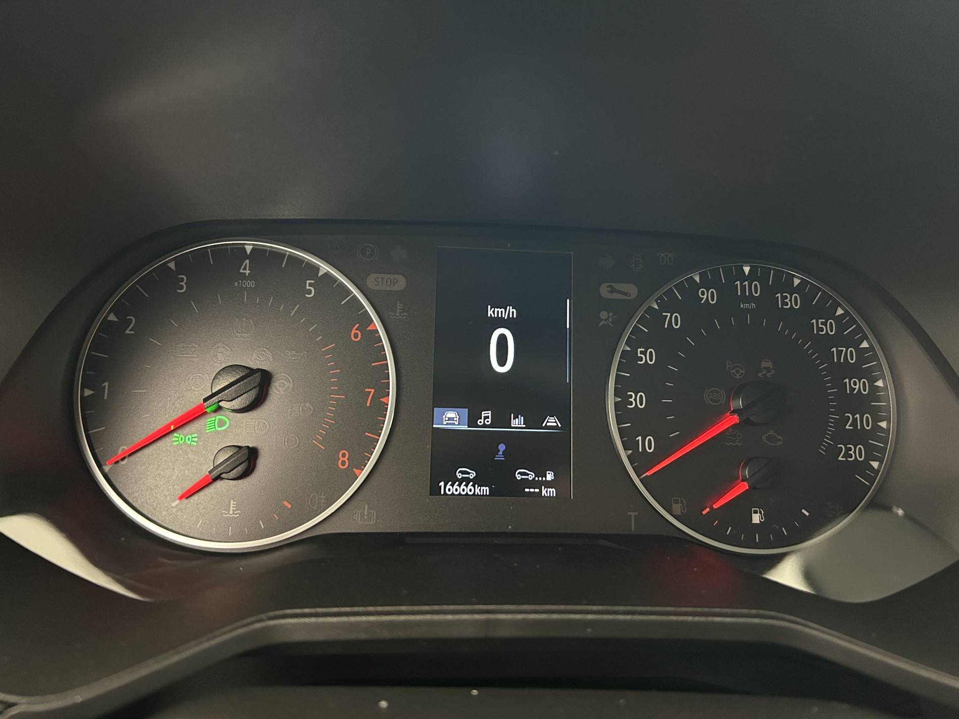 Vente en ligne Renault Clio 5 Clio TCe 90 au prix de 14 990 €