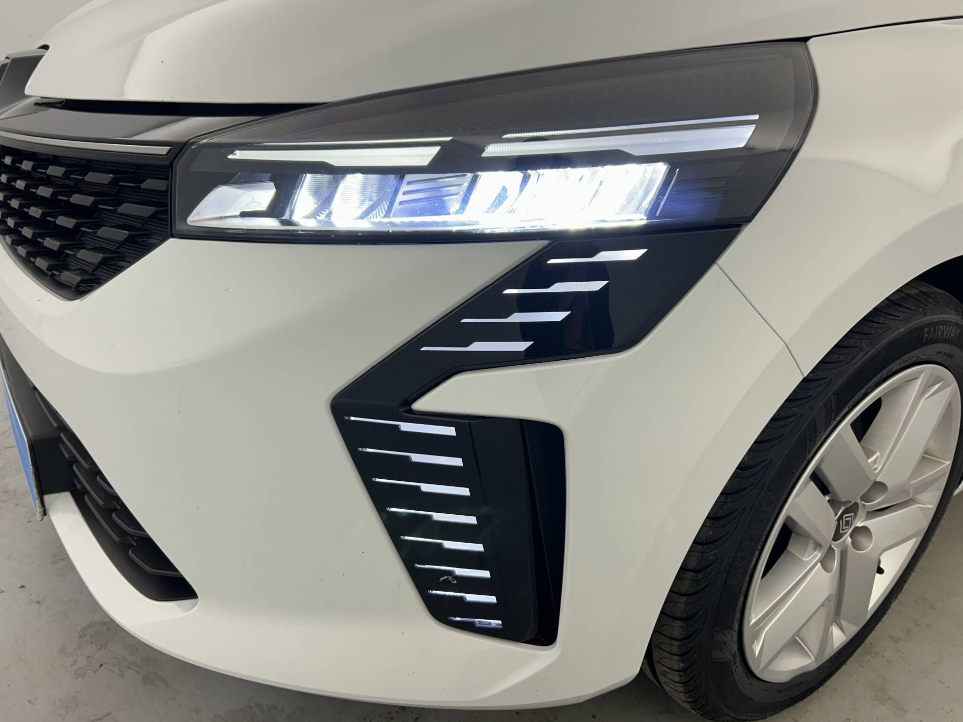 Vente en ligne Renault Clio 5 Clio E-Tech full hybrid 145 ch GSR2 au prix de 19 990 €