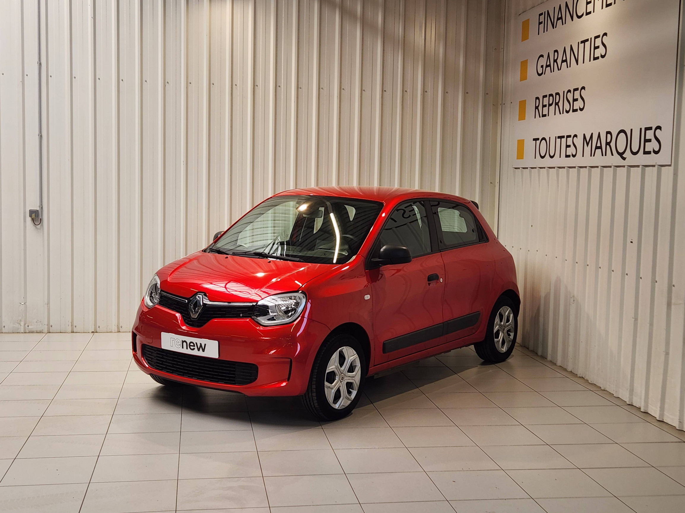 Renault Twingo Electrique Twingo III E-Tech occasion de 2024 en vente à Morlaix