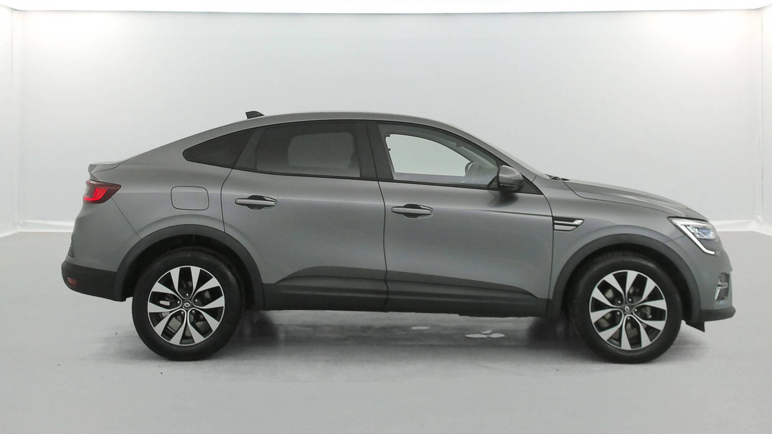 Vente en ligne Renault Arkana  mild hybrid 140 EDC FAP - 22 au prix de 17 490 €