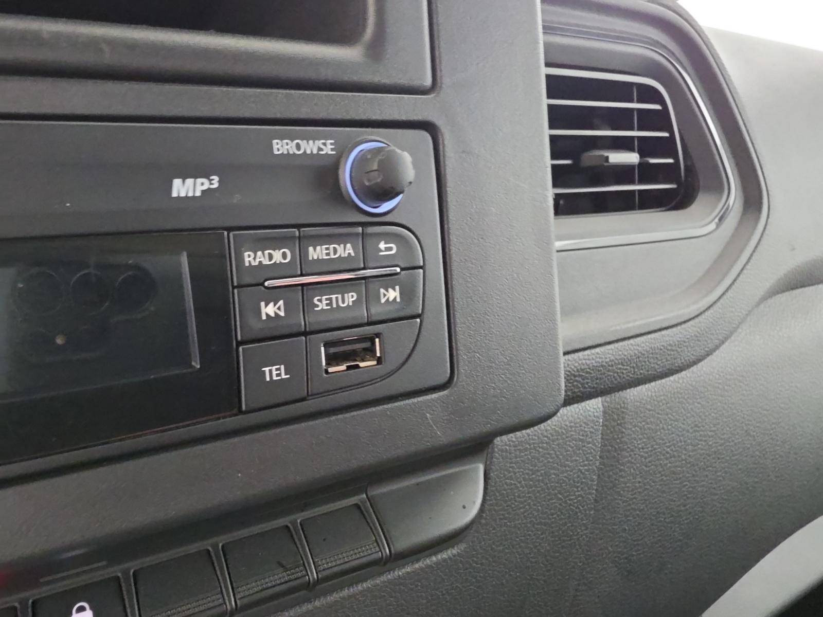 Vente en ligne Renault Master 3 Châssis Cabine MASTER CC PROP RJ3500 L2 PAFC BLUE DCI 130 EURO VI au prix de 30 890 €