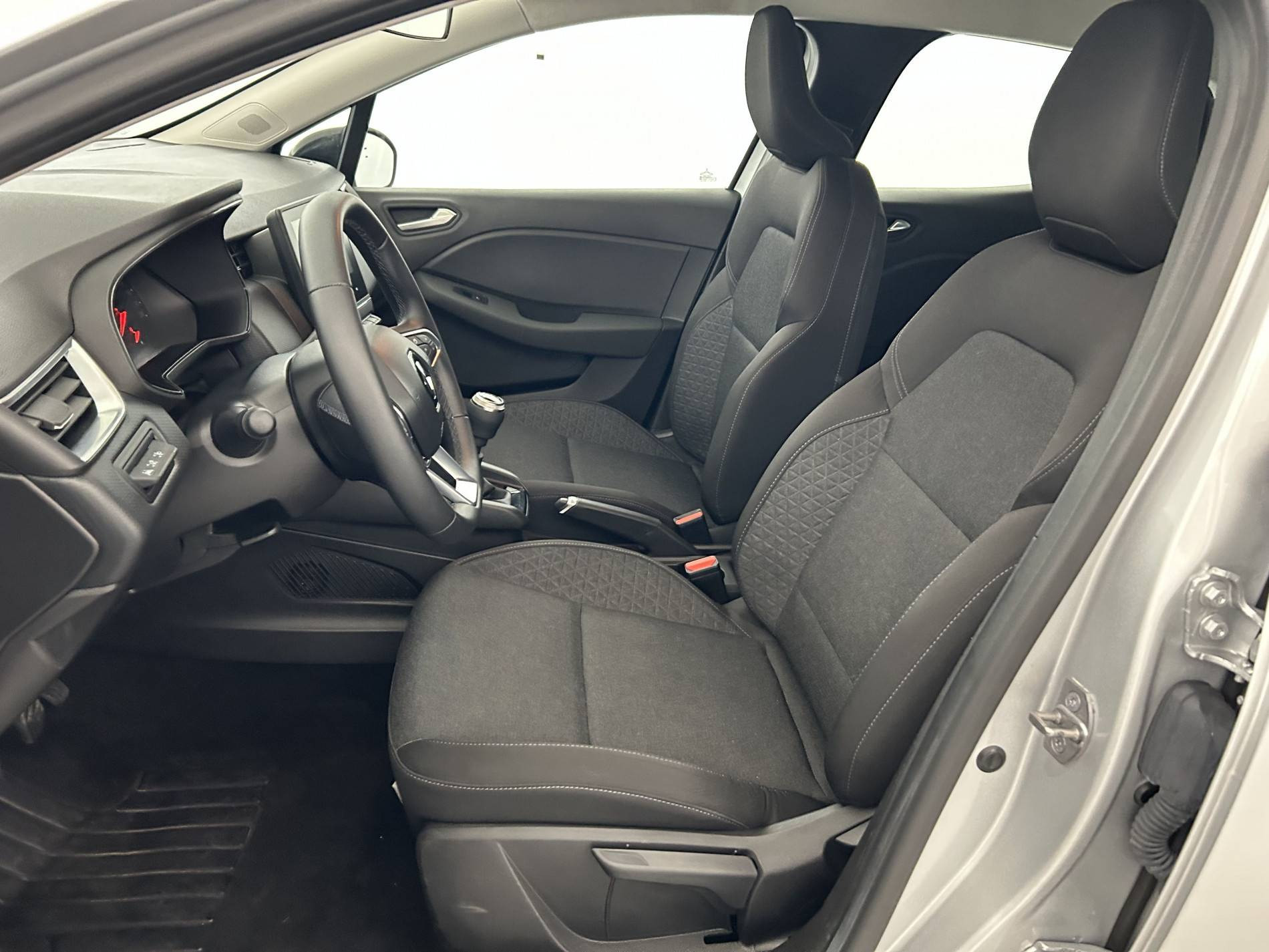 Vente en ligne Renault Clio 5 Clio TCe 90 au prix de 14 290 €