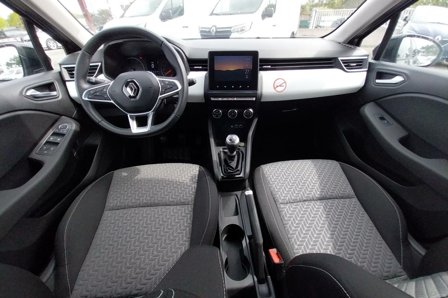 Vente en ligne Renault Clio 5 Clio TCe 90 au prix de 14 690 €