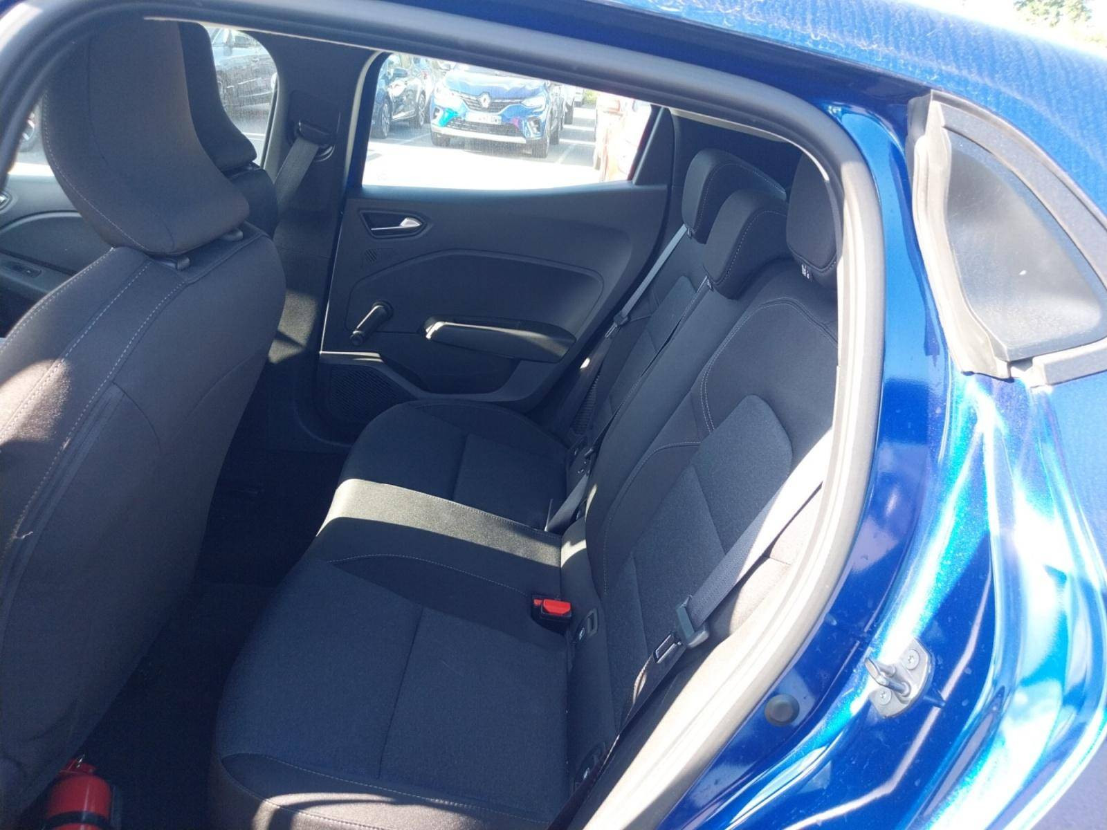Vente en ligne Renault Clio 5 Clio E-Tech full hybrid 145 au prix de 18 790 €
